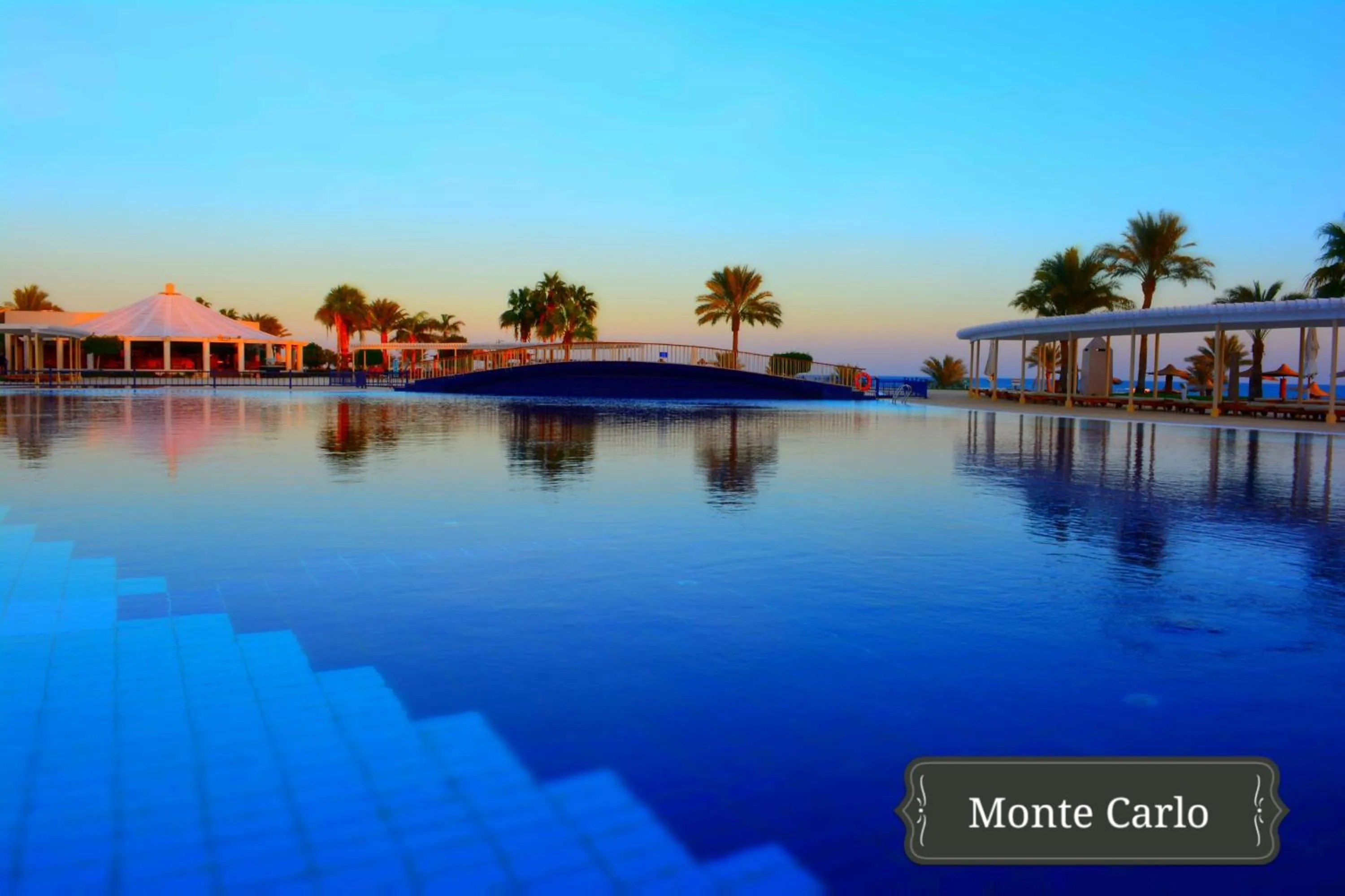 Swimming pool in Royal Monte-Carlo Sharm Resort & SPA