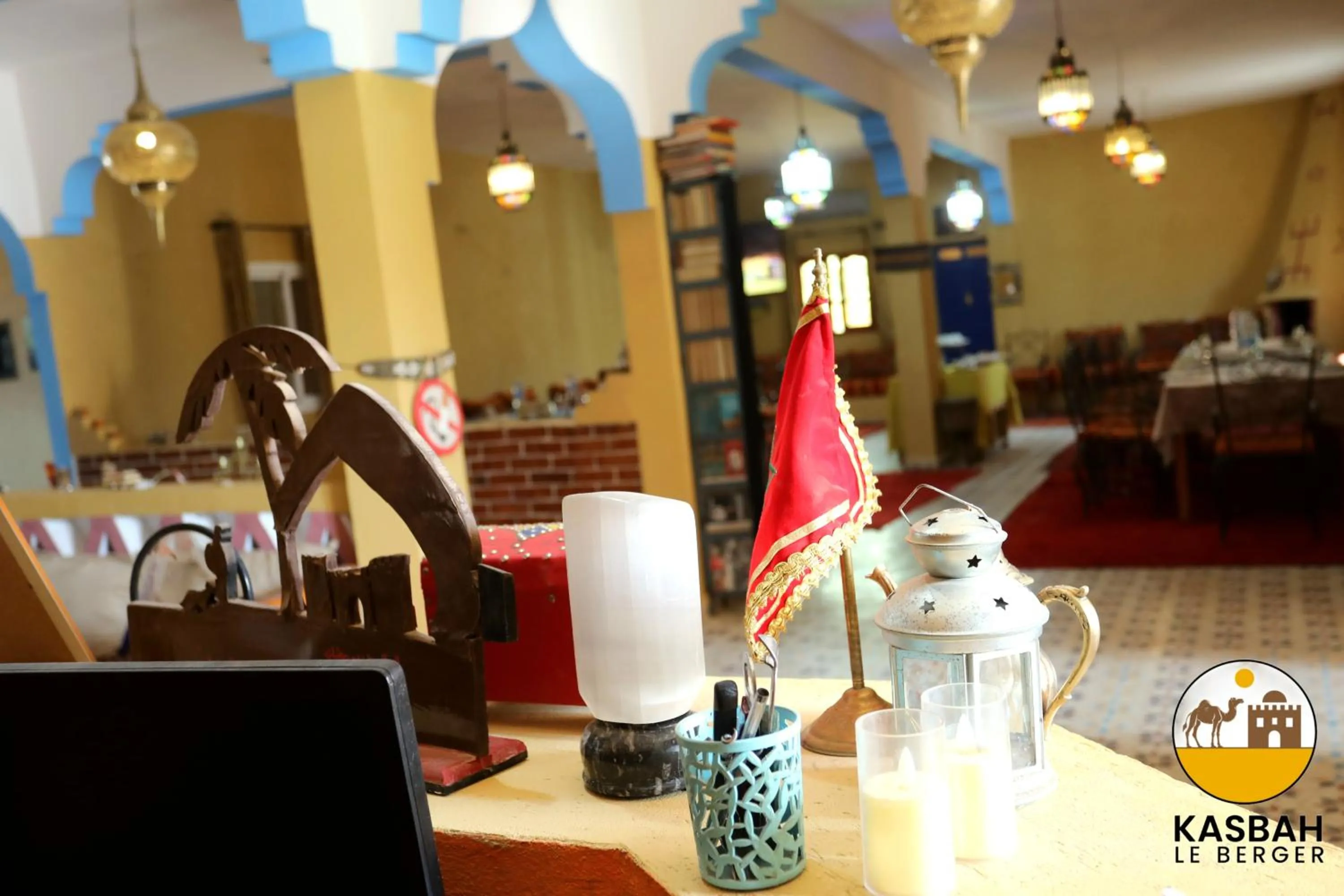 Restaurant/places to eat in Kasbah Du Berger & Piscine