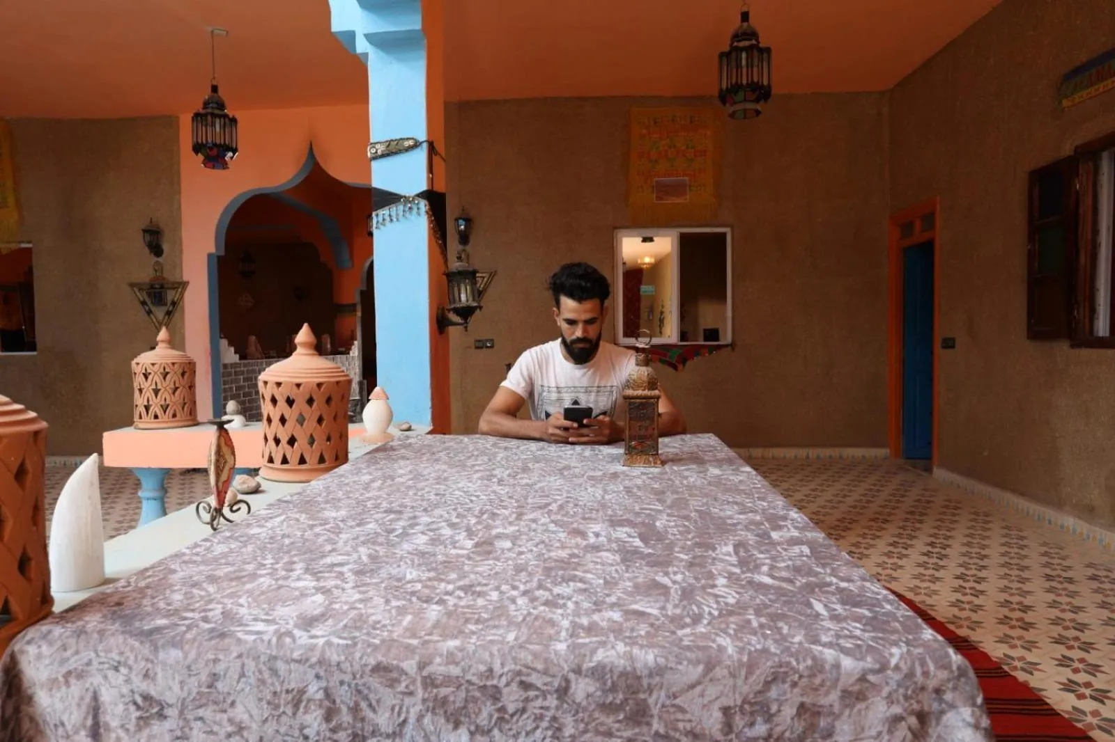 Communal lounge/ TV room in Kasbah Du Berger & Piscine