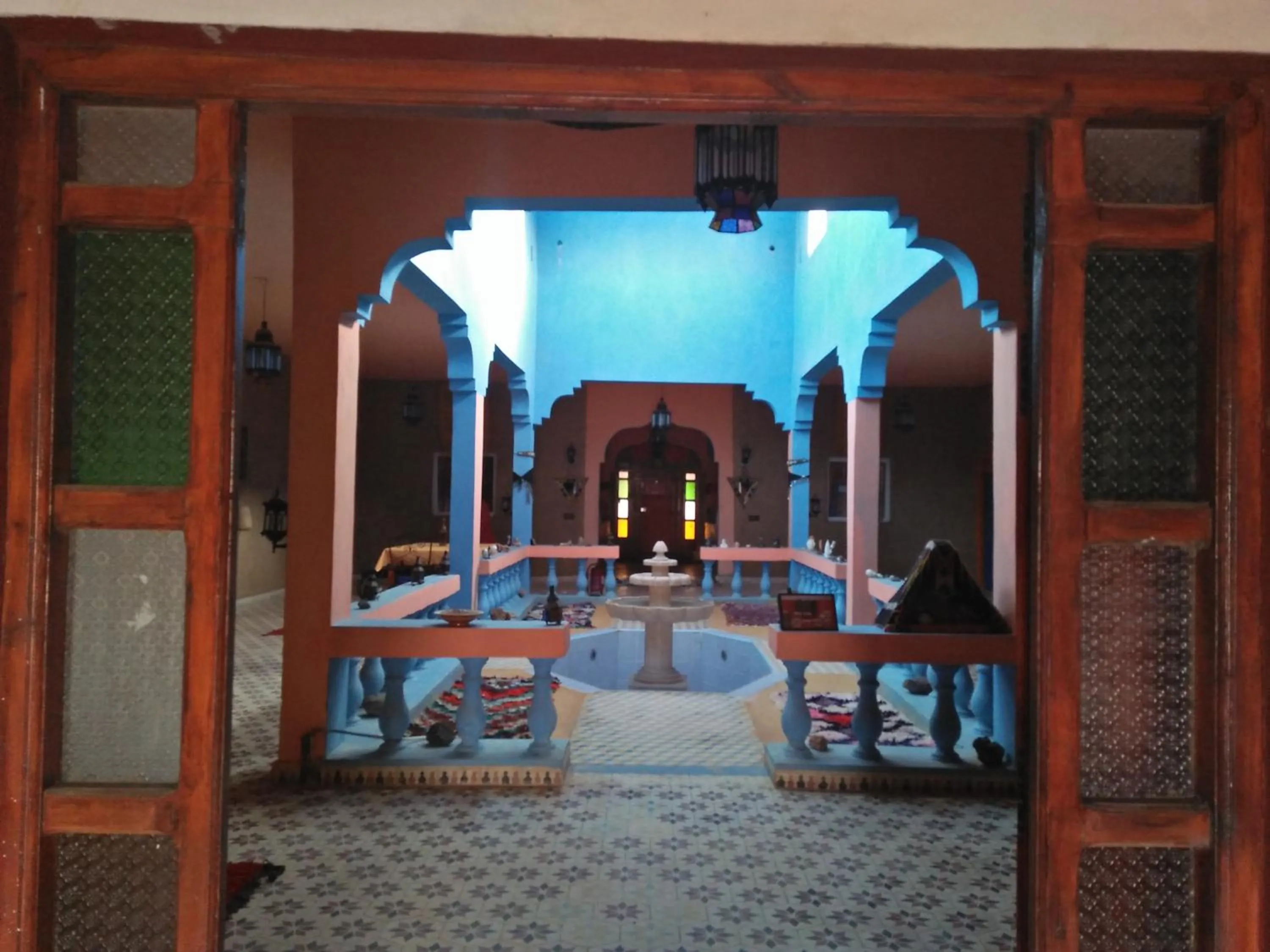 Communal lounge/ TV room in Kasbah Du Berger & Piscine