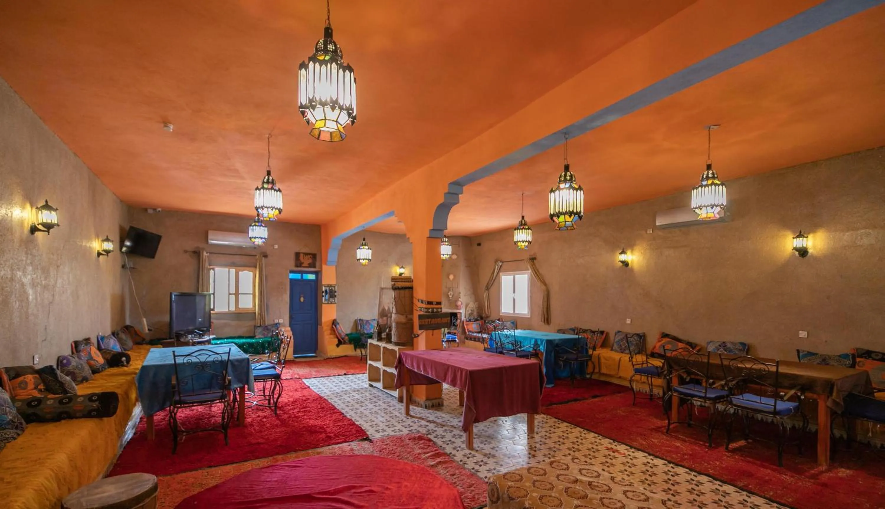 Seating area in Kasbah Du Berger & Piscine