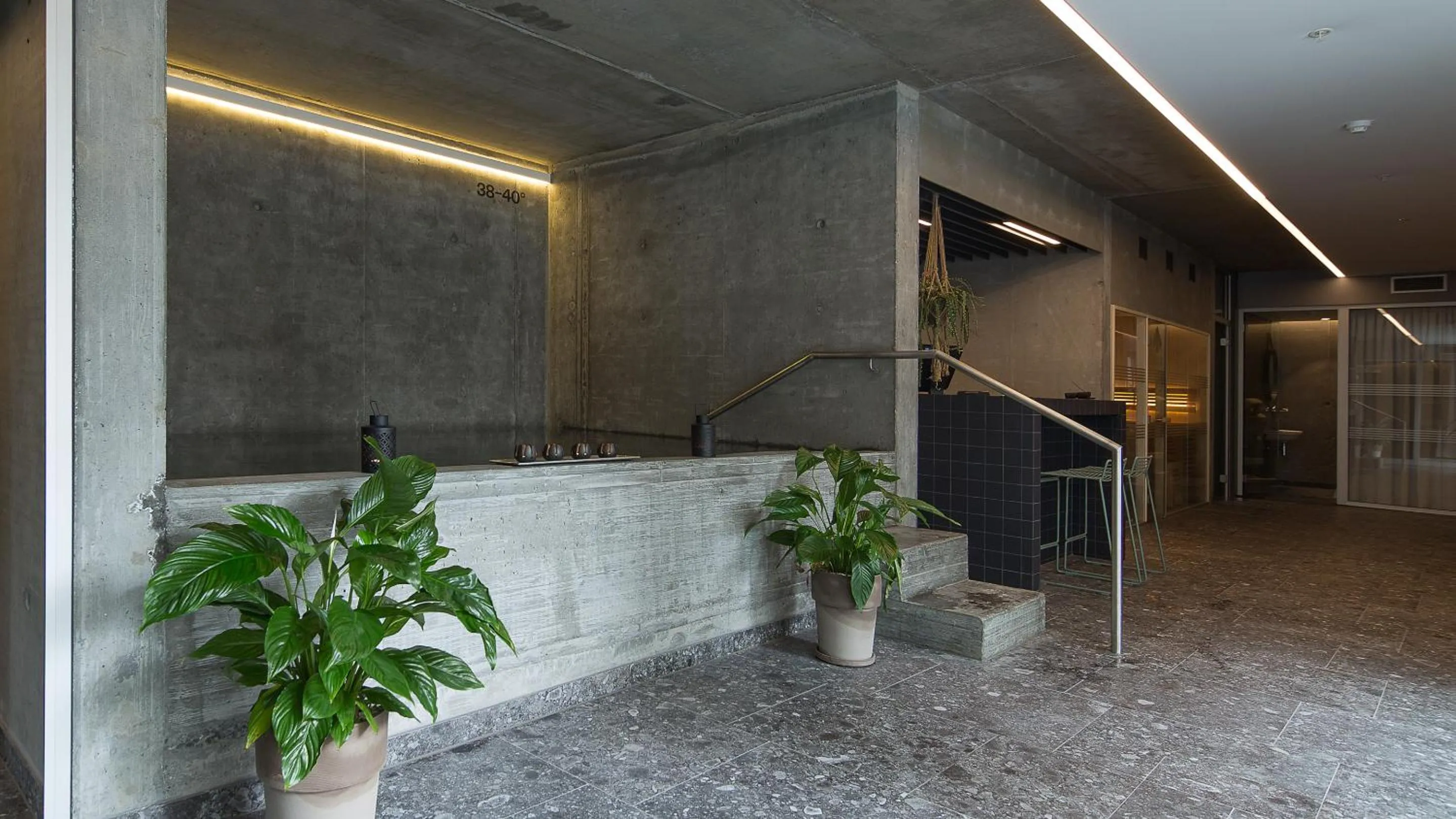 Hot Tub in Midgardur by Center Hotels