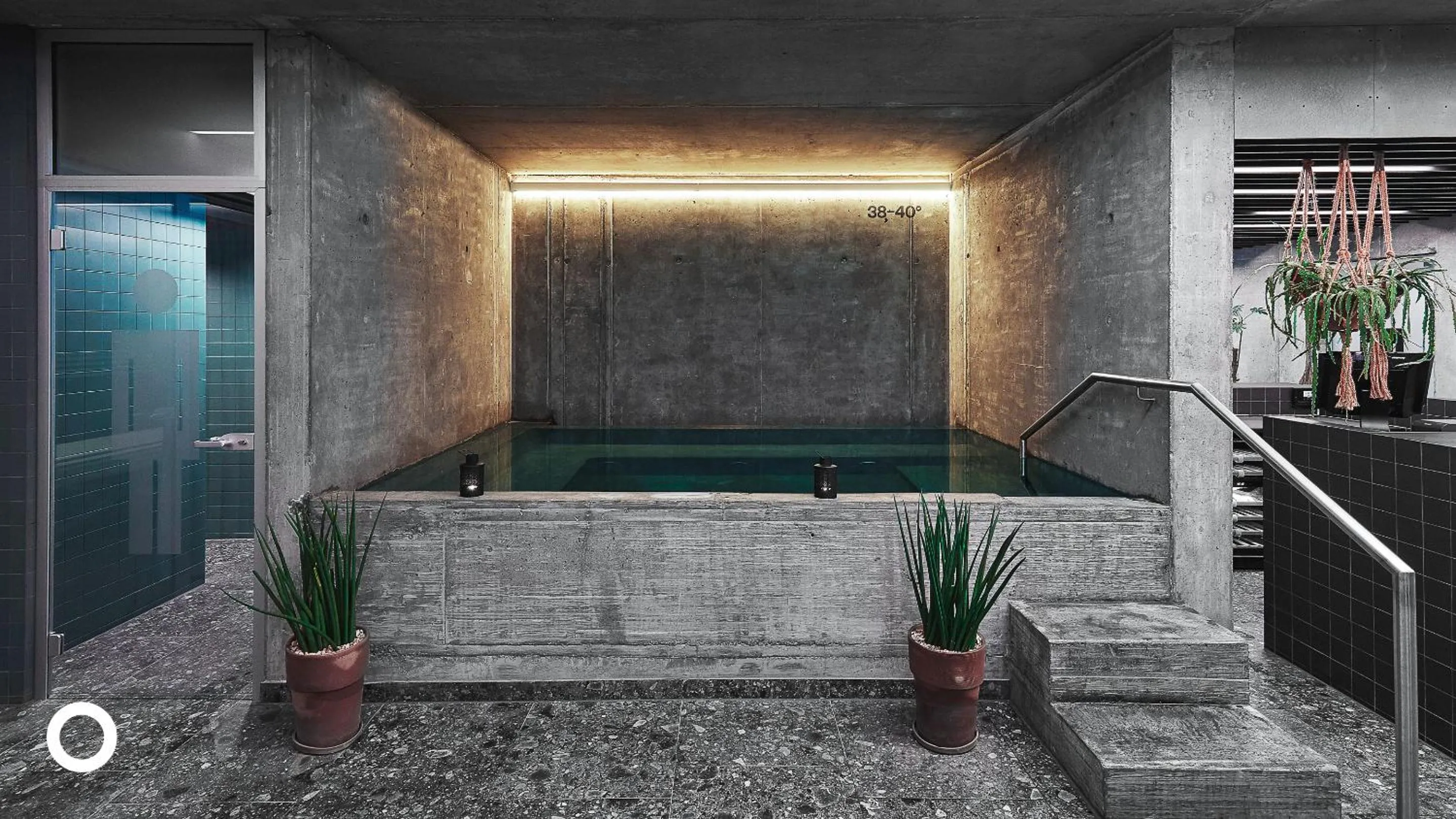 Hot Tub in Midgardur by Center Hotels