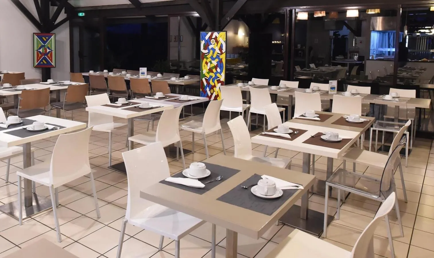 Restaurant/places to eat in Grand Hotel Montabo