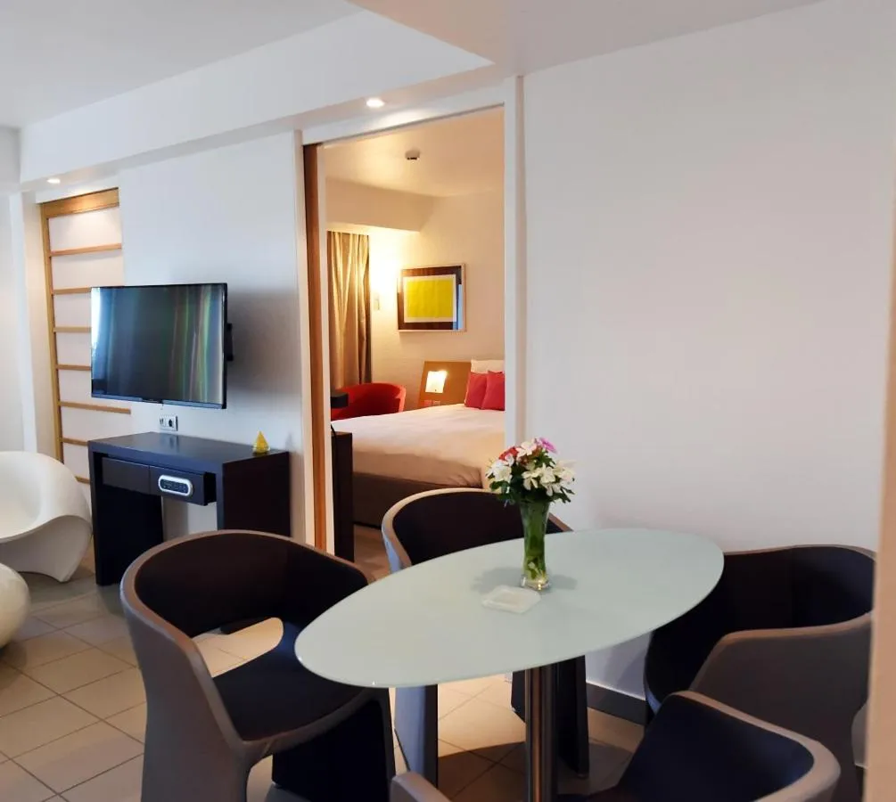 TV and multimedia in Grand Hotel Montabo