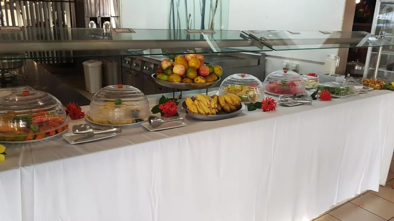Buffet breakfast in Grand Hotel Montabo
