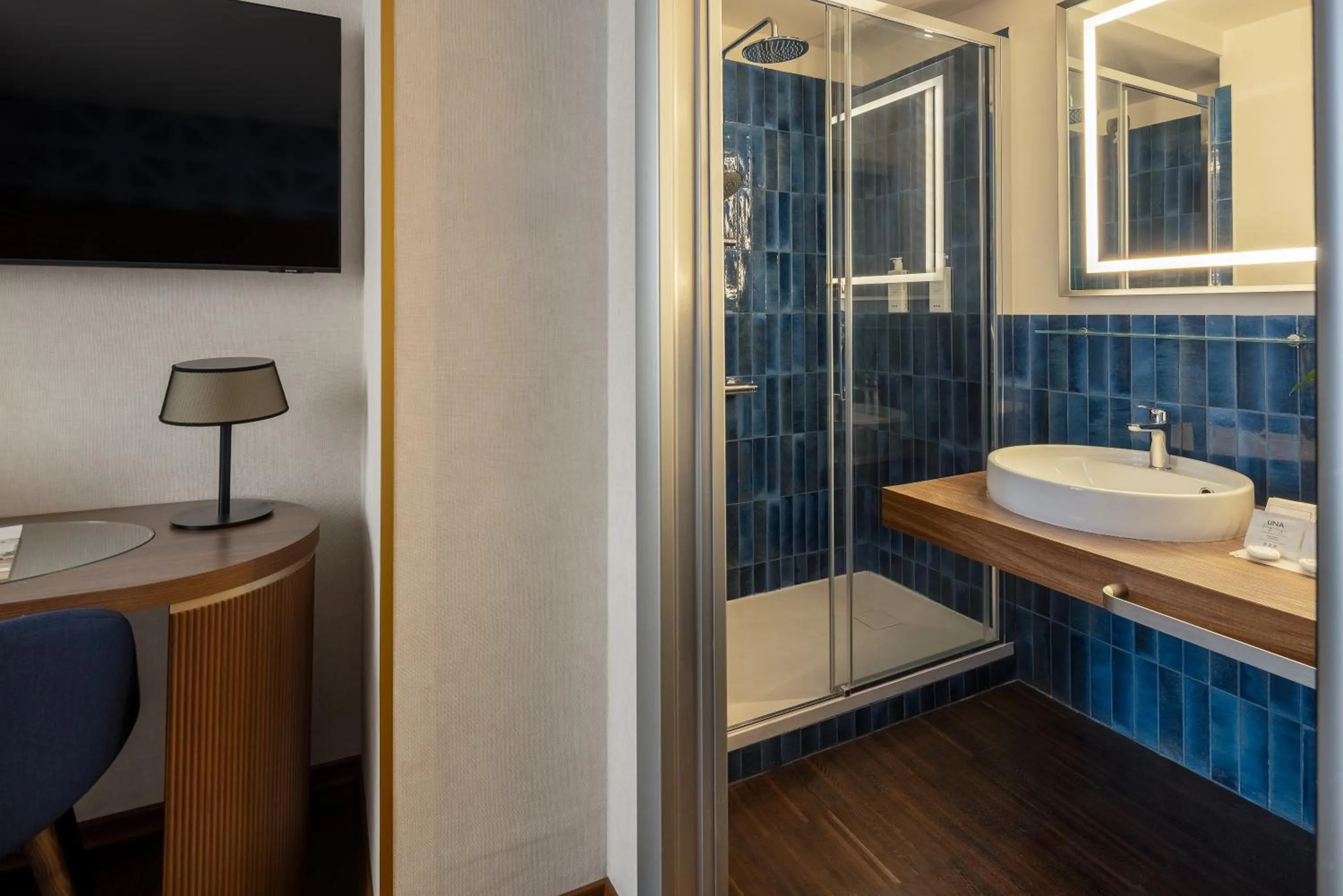 Shower in Maison Roma Piazza di Spagna UNA Esperienze