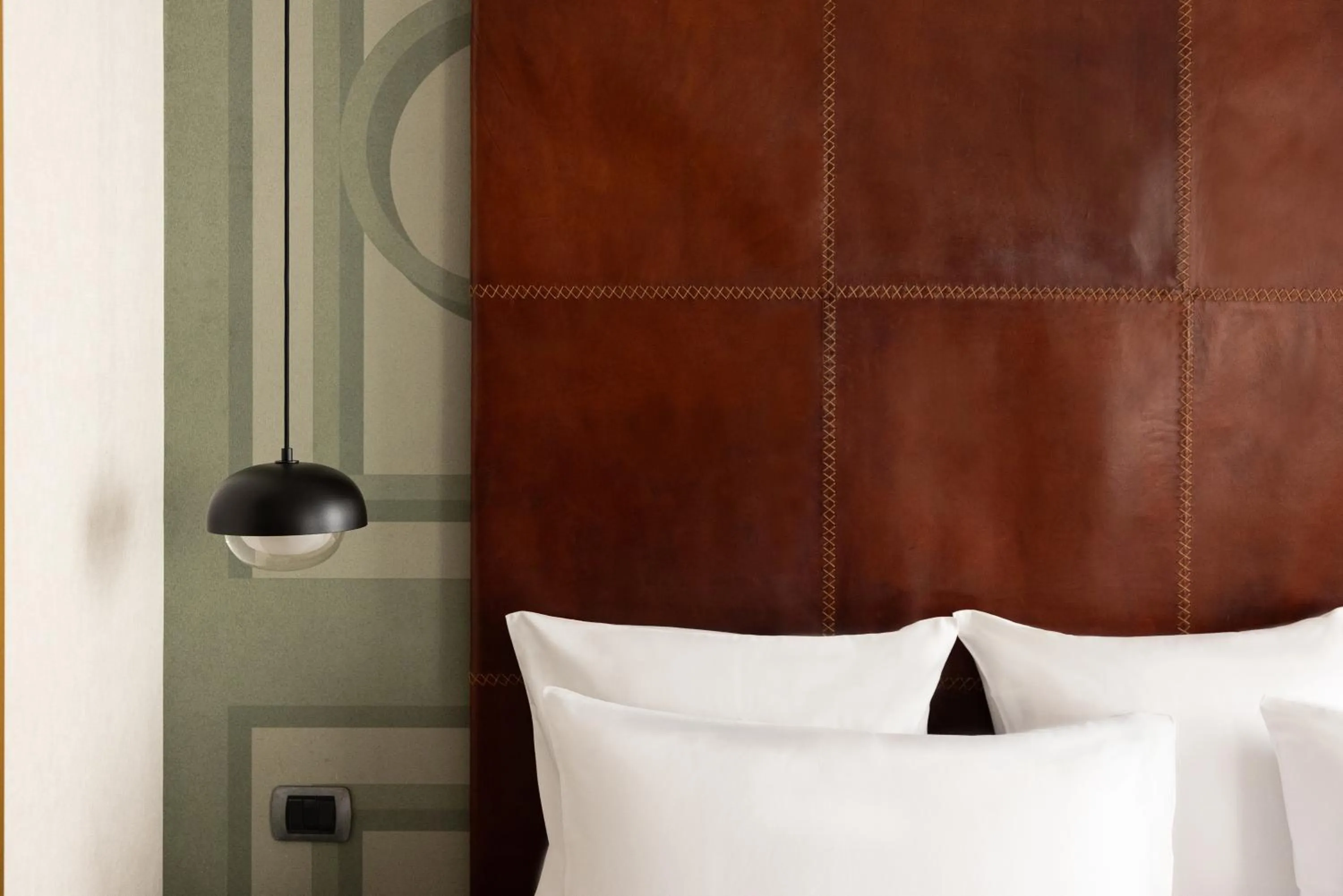 Bed in Maison Roma Piazza di Spagna UNA Esperienze