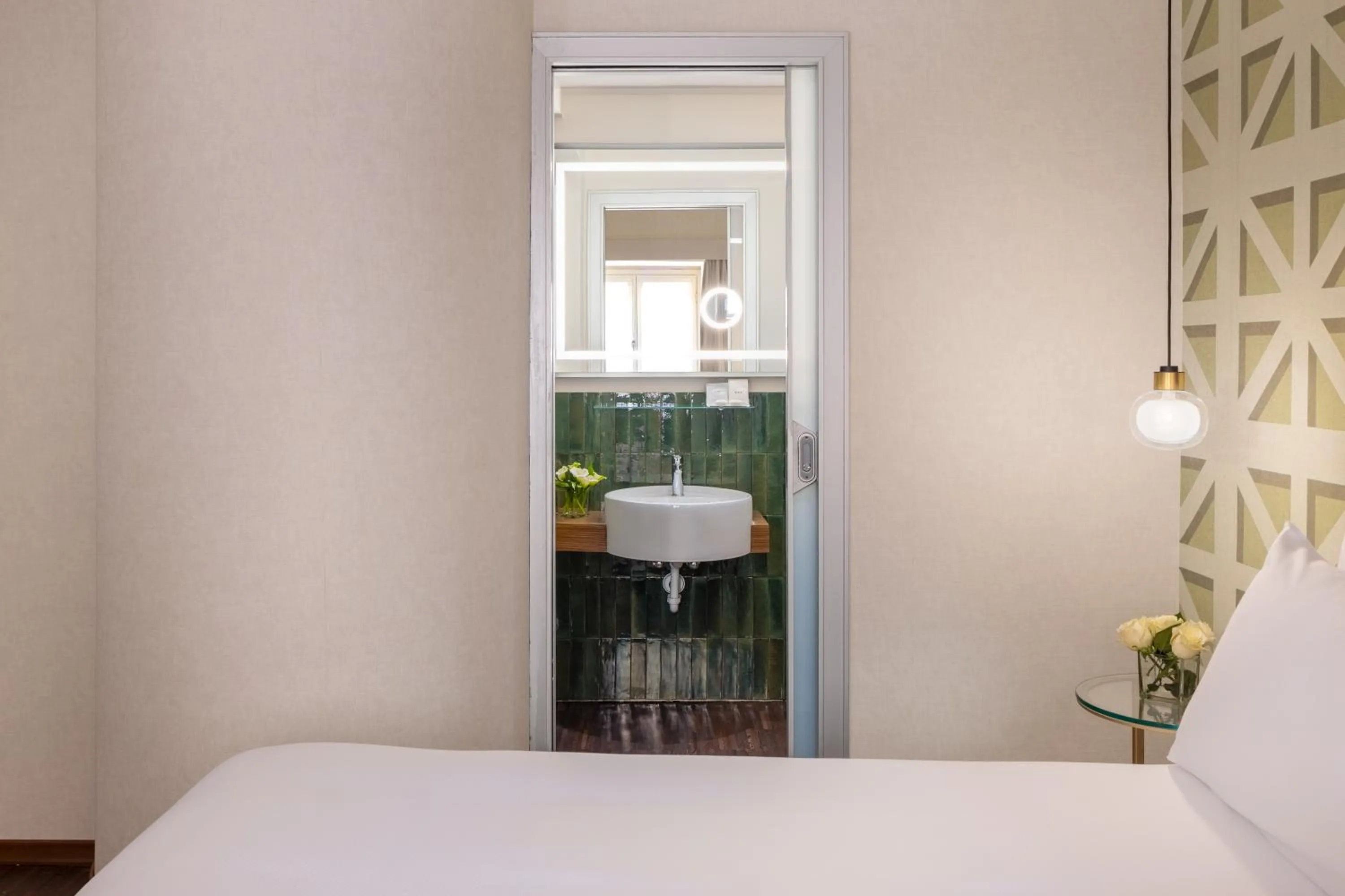 Bedroom, Bed in Maison Roma Piazza di Spagna UNA Esperienze