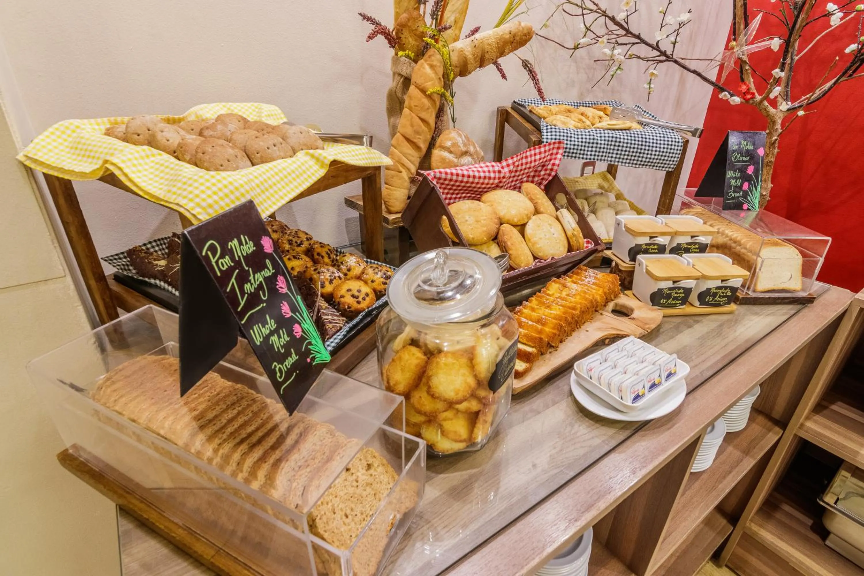 Food and drinks in Geotel Calama