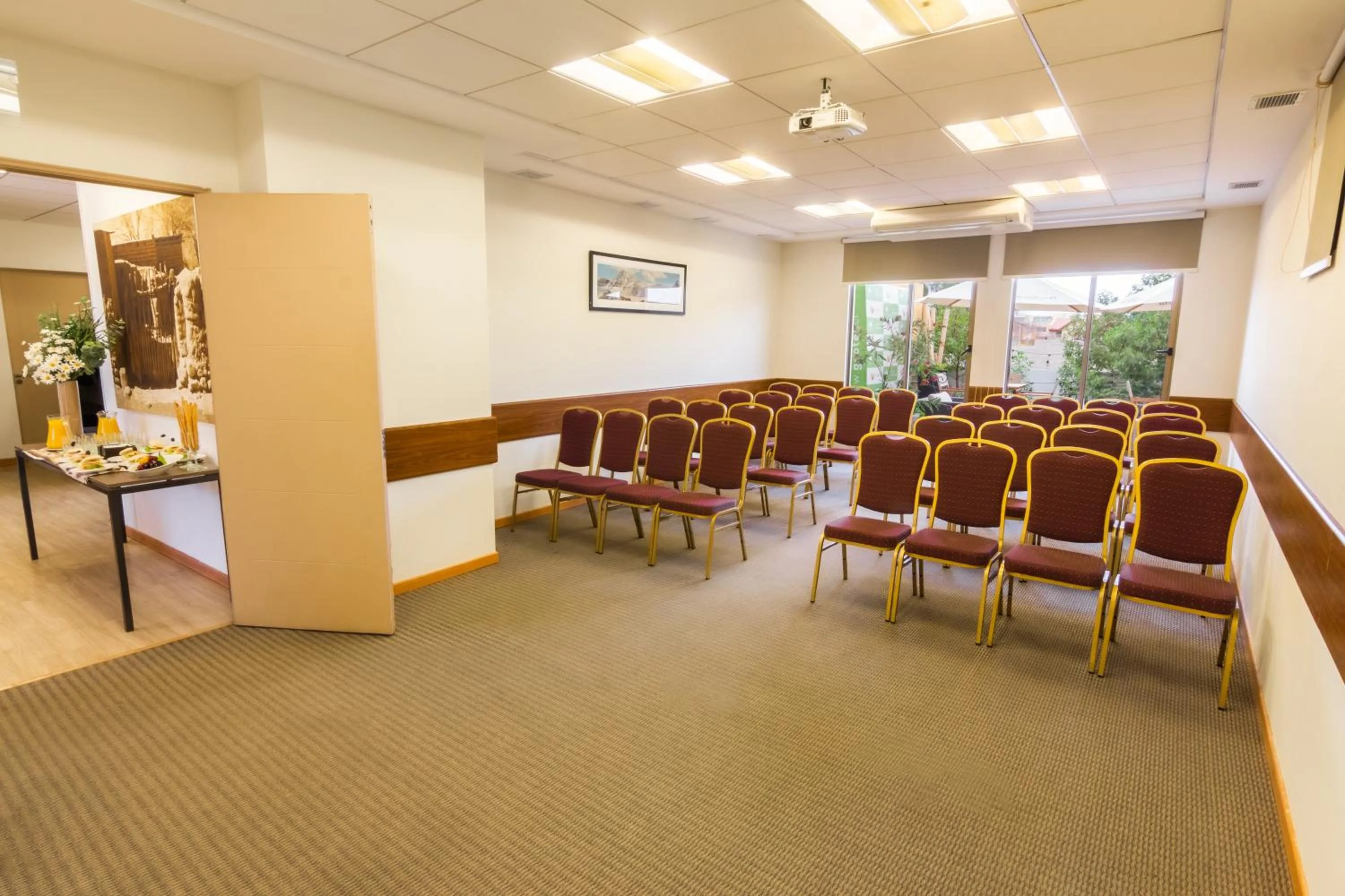 Meeting/conference room in Geotel Calama