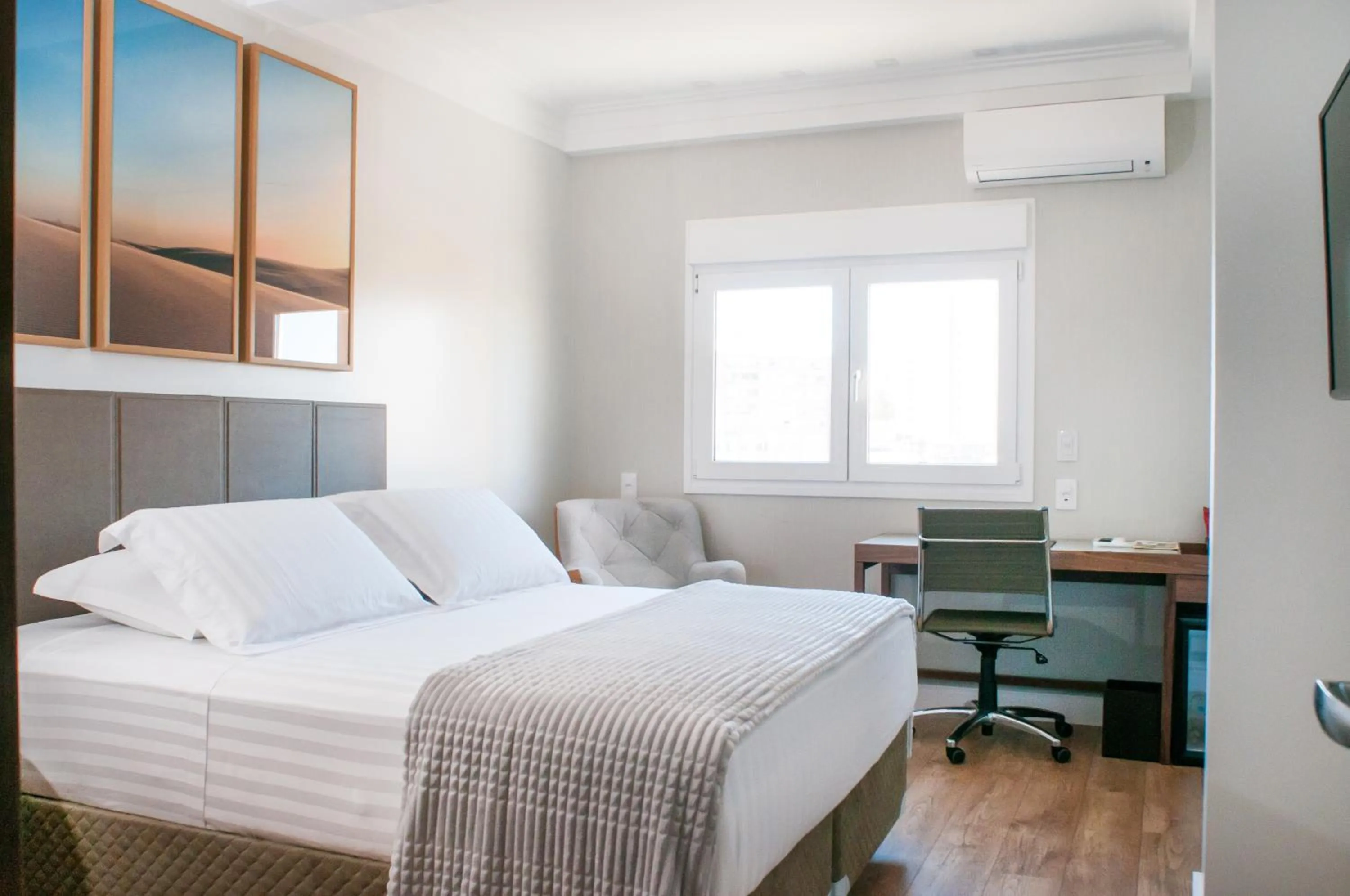 Bed in Hotel Kindermann