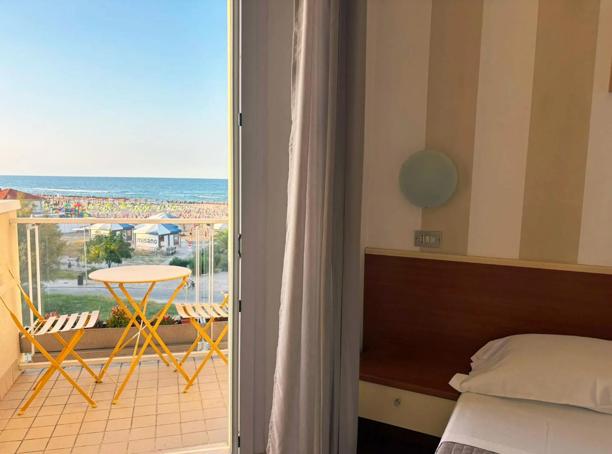Sea view, Bed in SoleMare Hotel e Residence