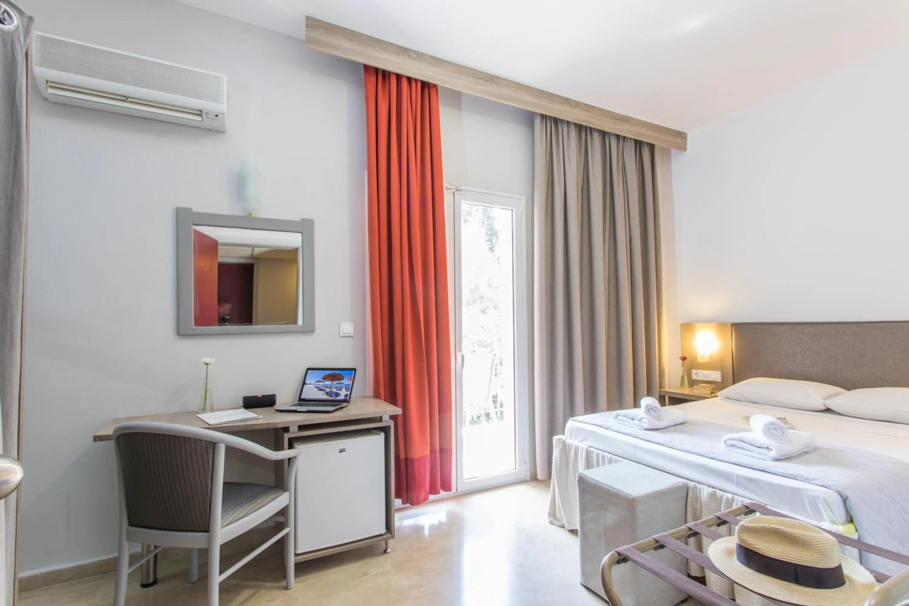 Bedroom, Bed in Silver Bay Hotel Kontokali Corfu