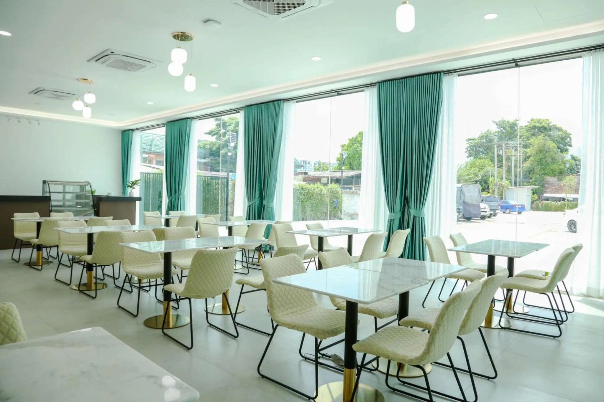 Restaurant/places to eat in Chana Bangkok Hotel