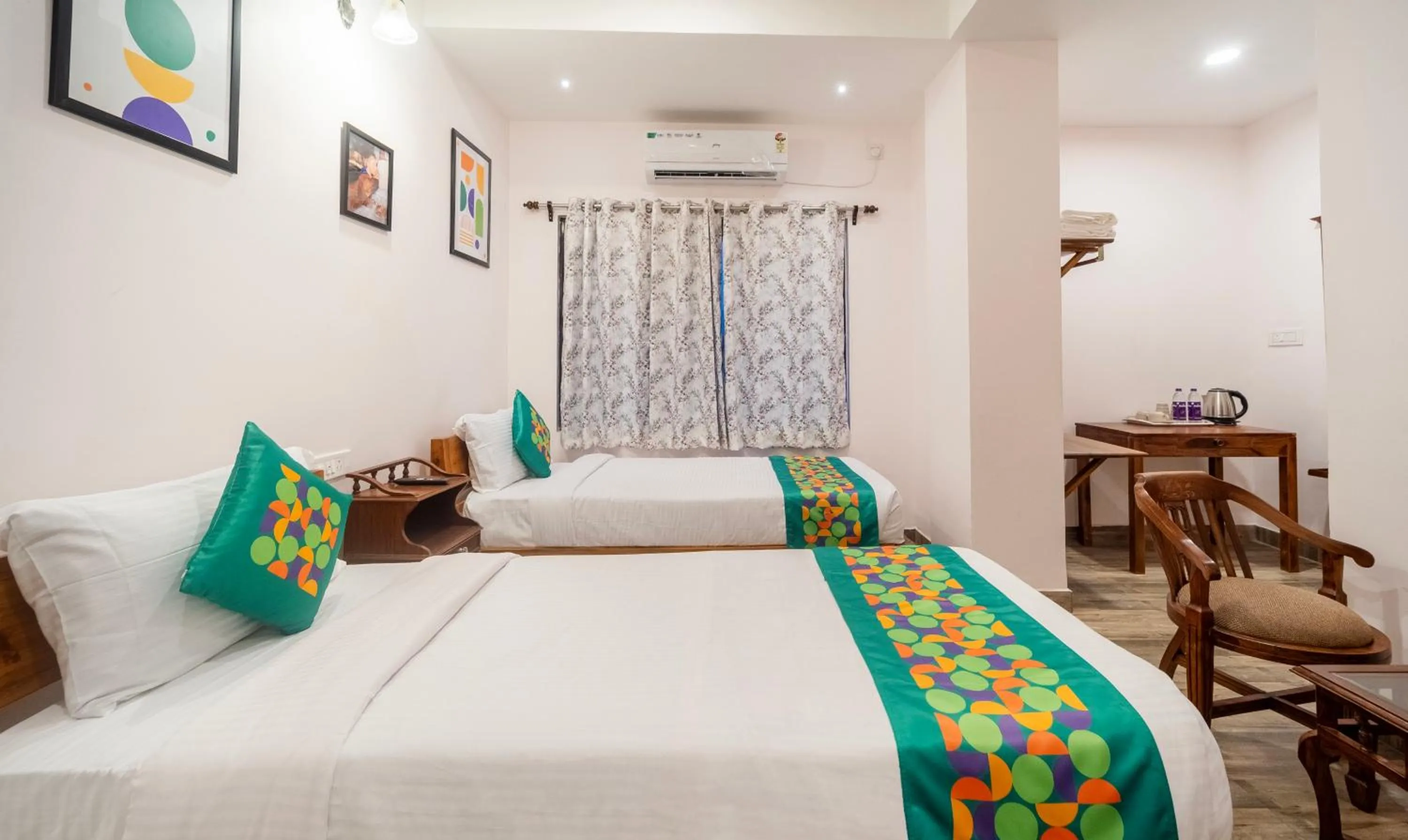 Bedroom, Bed in Treebo Kashvijoy, 7 Km From Kamakhya Temple