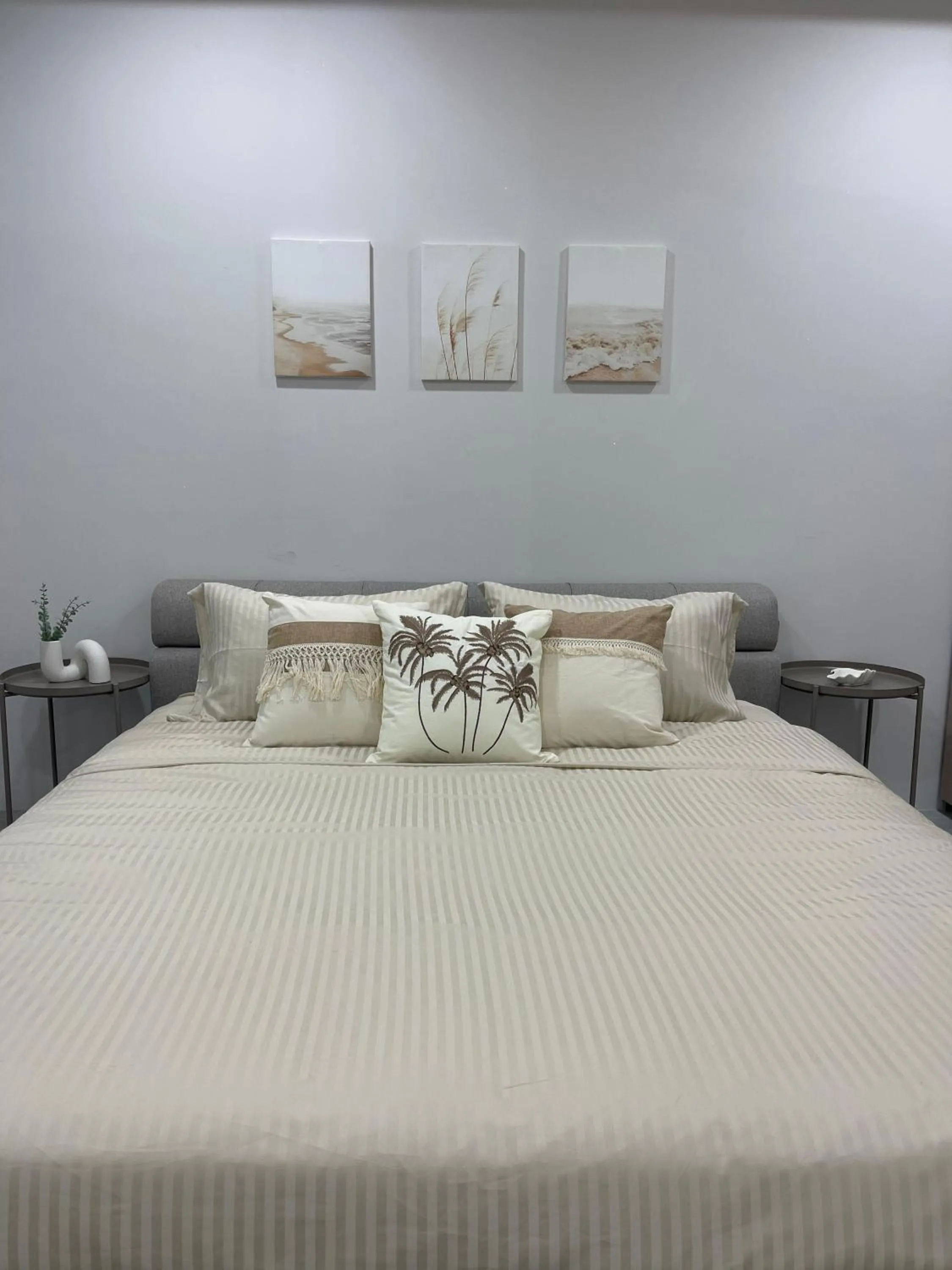 Bedroom, Bed in Beachside Residence