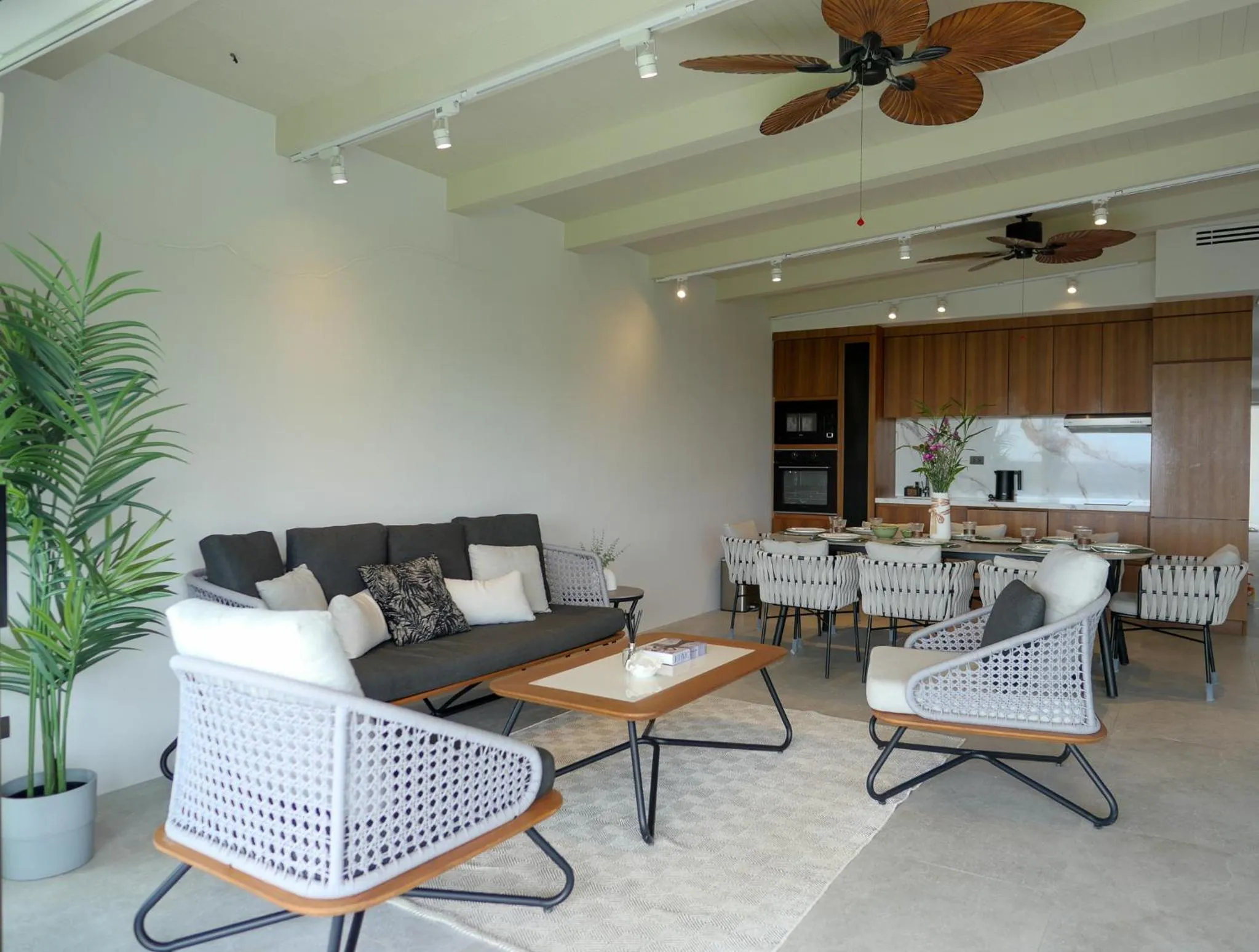 Living room in Beachside Residence