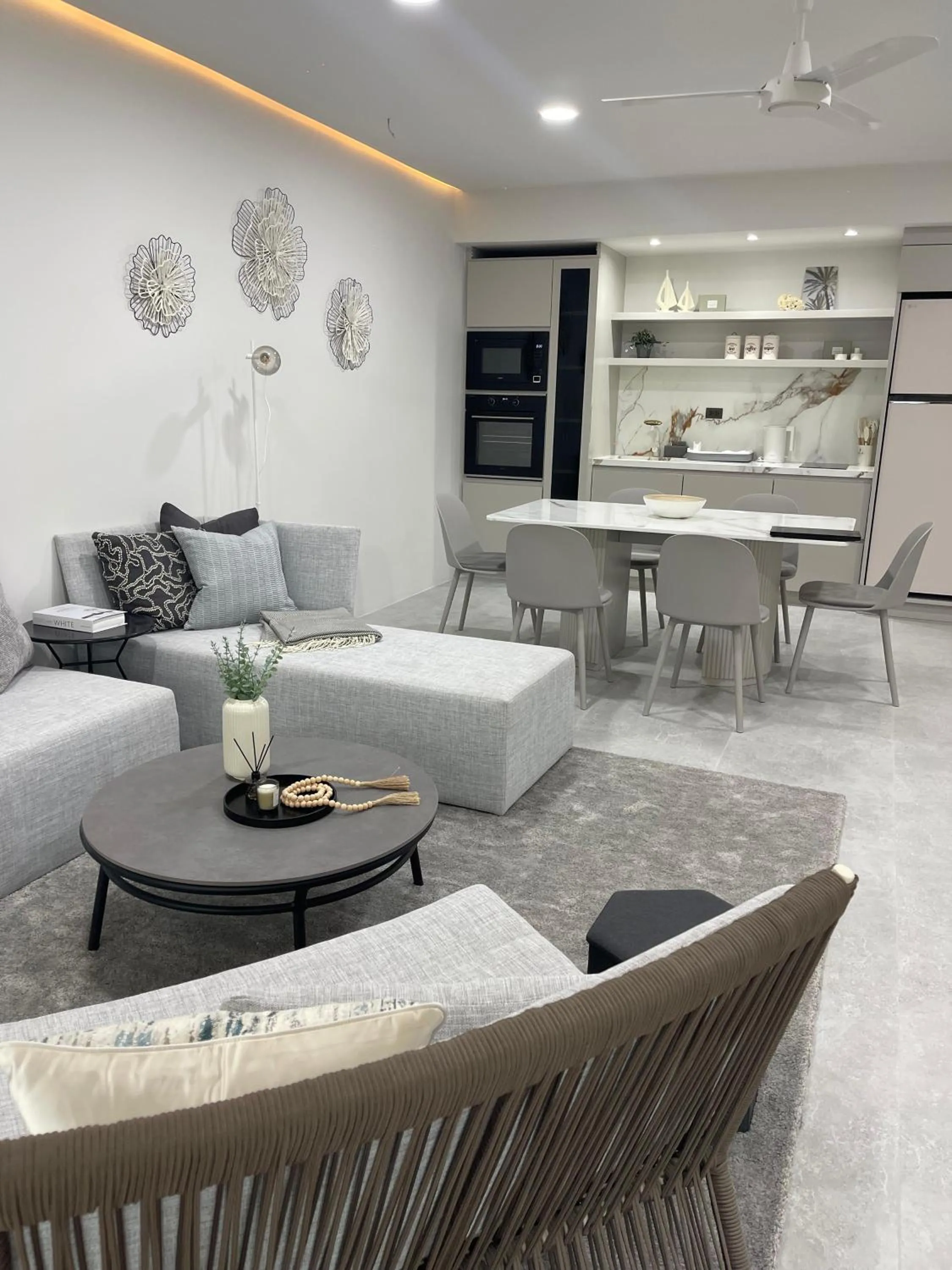 Living room in Beachside Residence