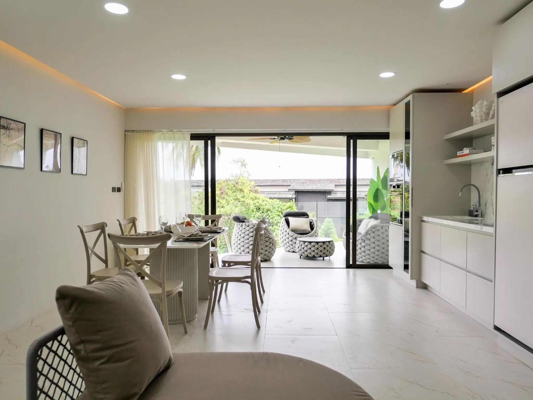 Kitchen or kitchenette in Beachside Residence