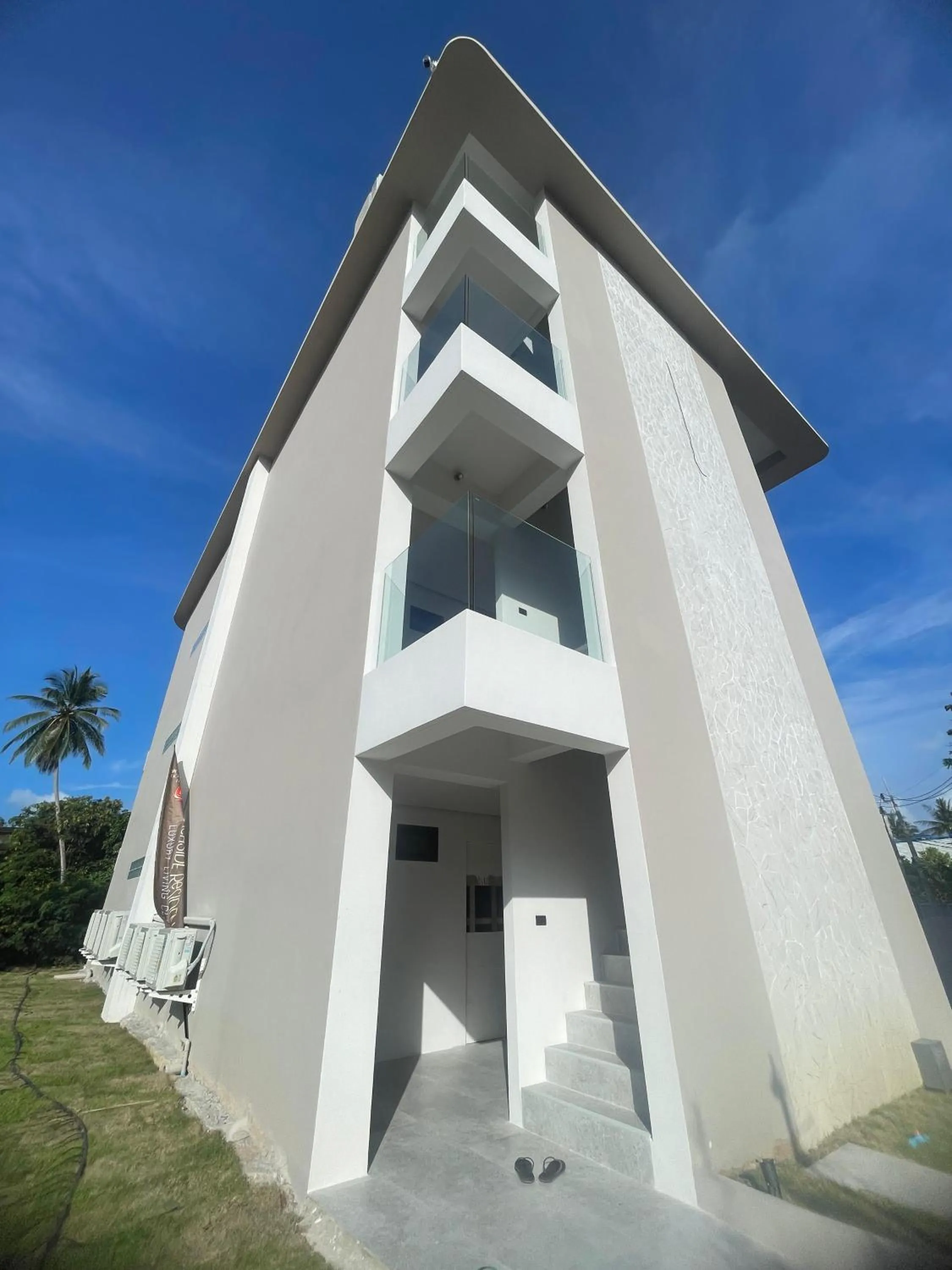 Property building in Beachside Residence