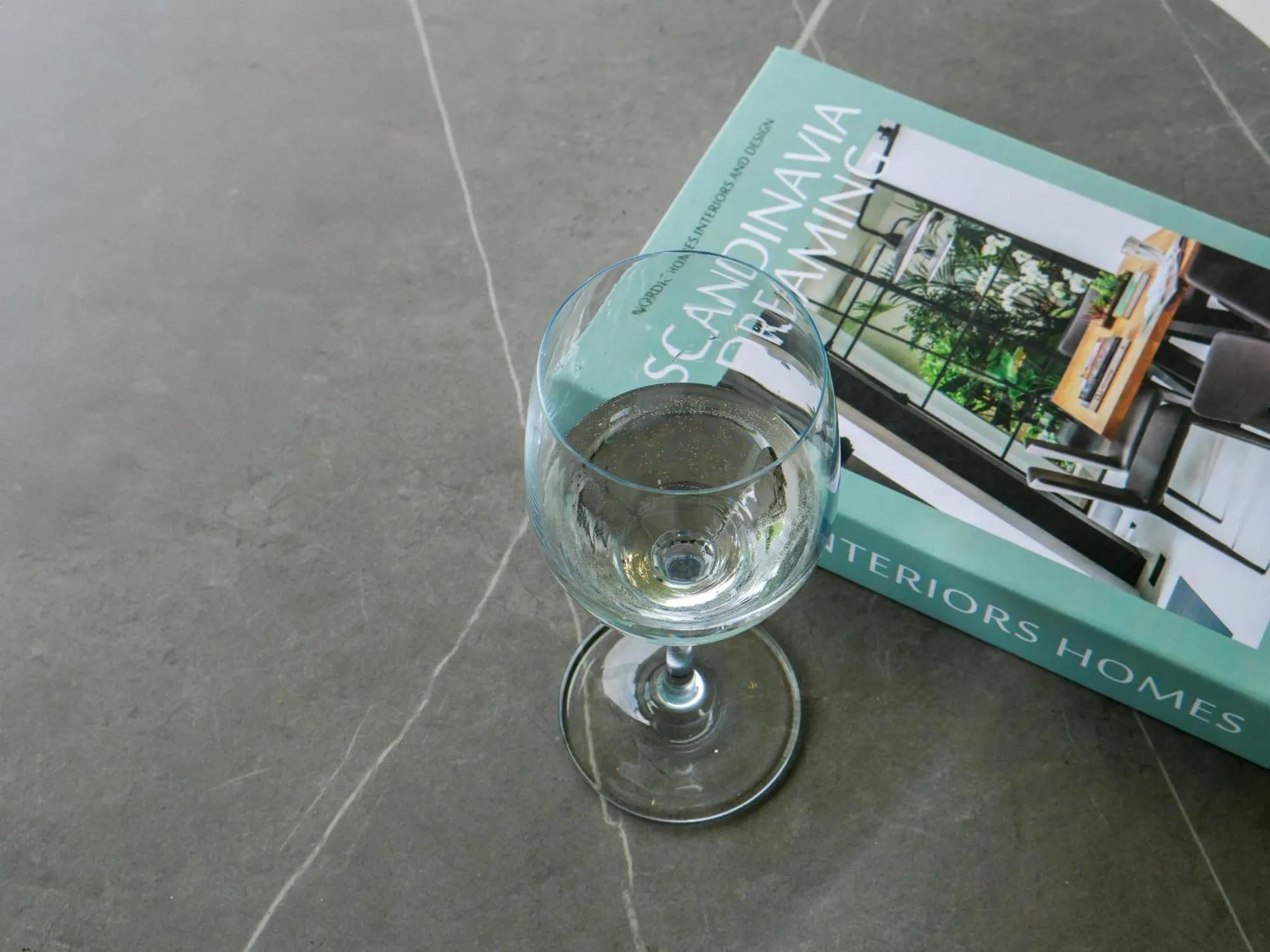 Food and drinks in Beachside Residence