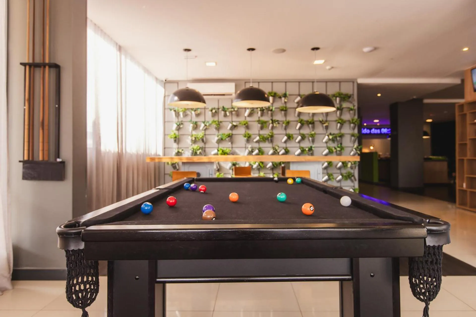 Billiard in Hotel Euro Suite São Jose do Rio Preto by Nacional Inn