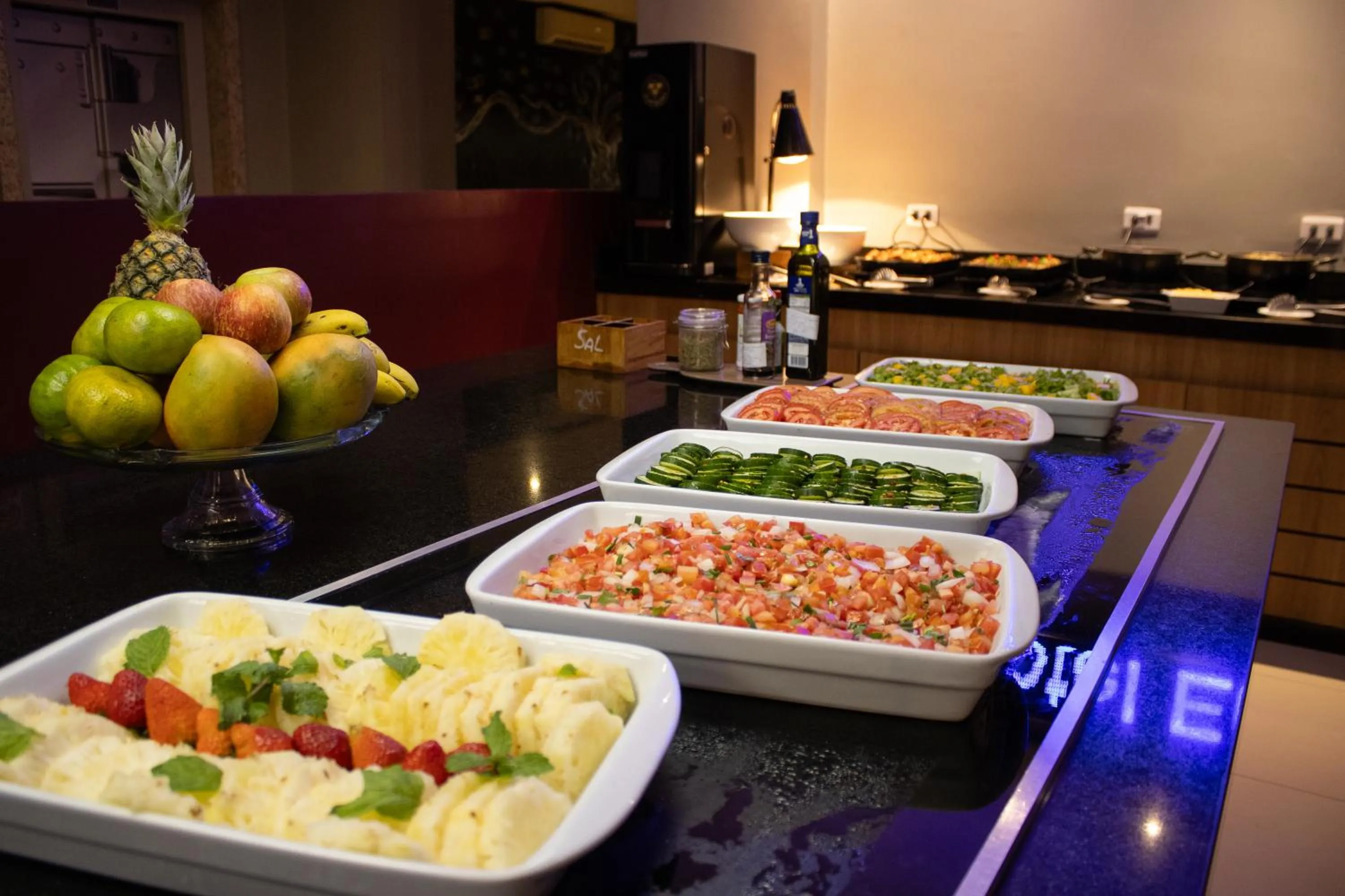 Restaurant/places to eat in Hotel Euro Suite São Jose do Rio Preto by Nacional Inn