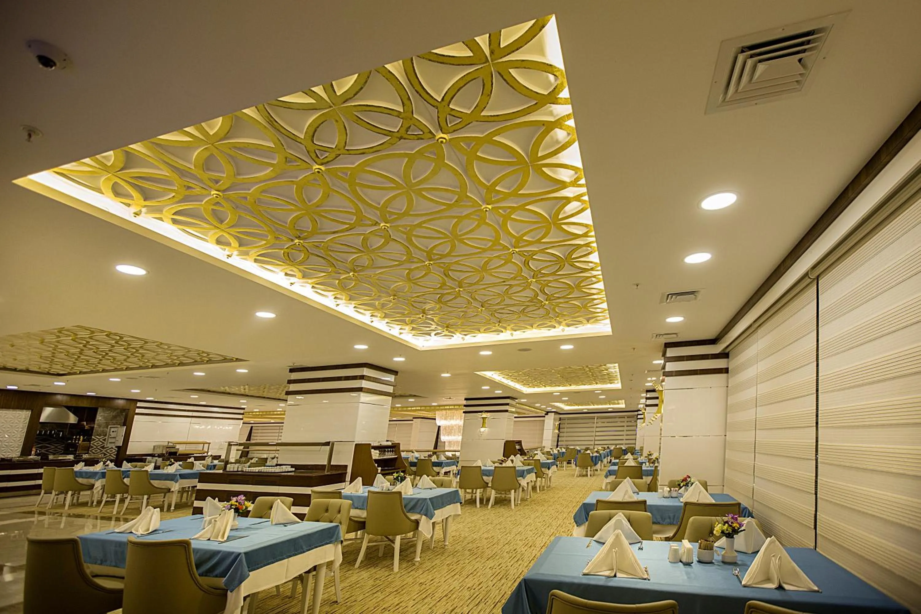 Restaurant/places to eat in Mitannia Regency Hotel