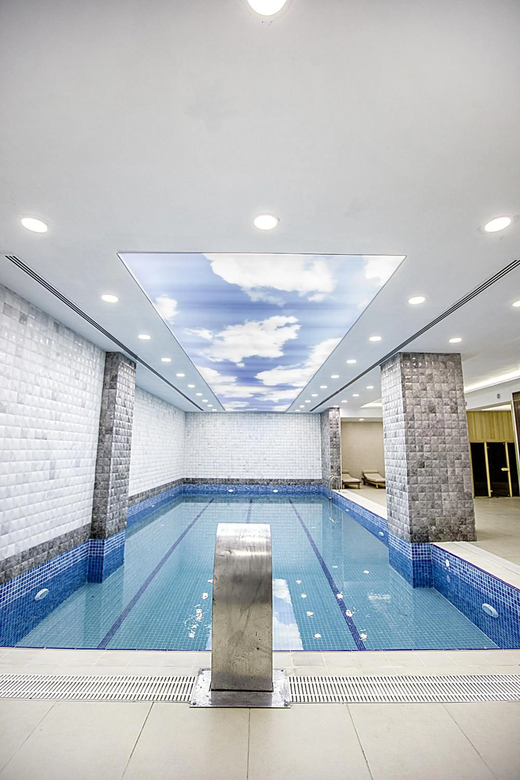 Swimming pool in Mitannia Regency Hotel