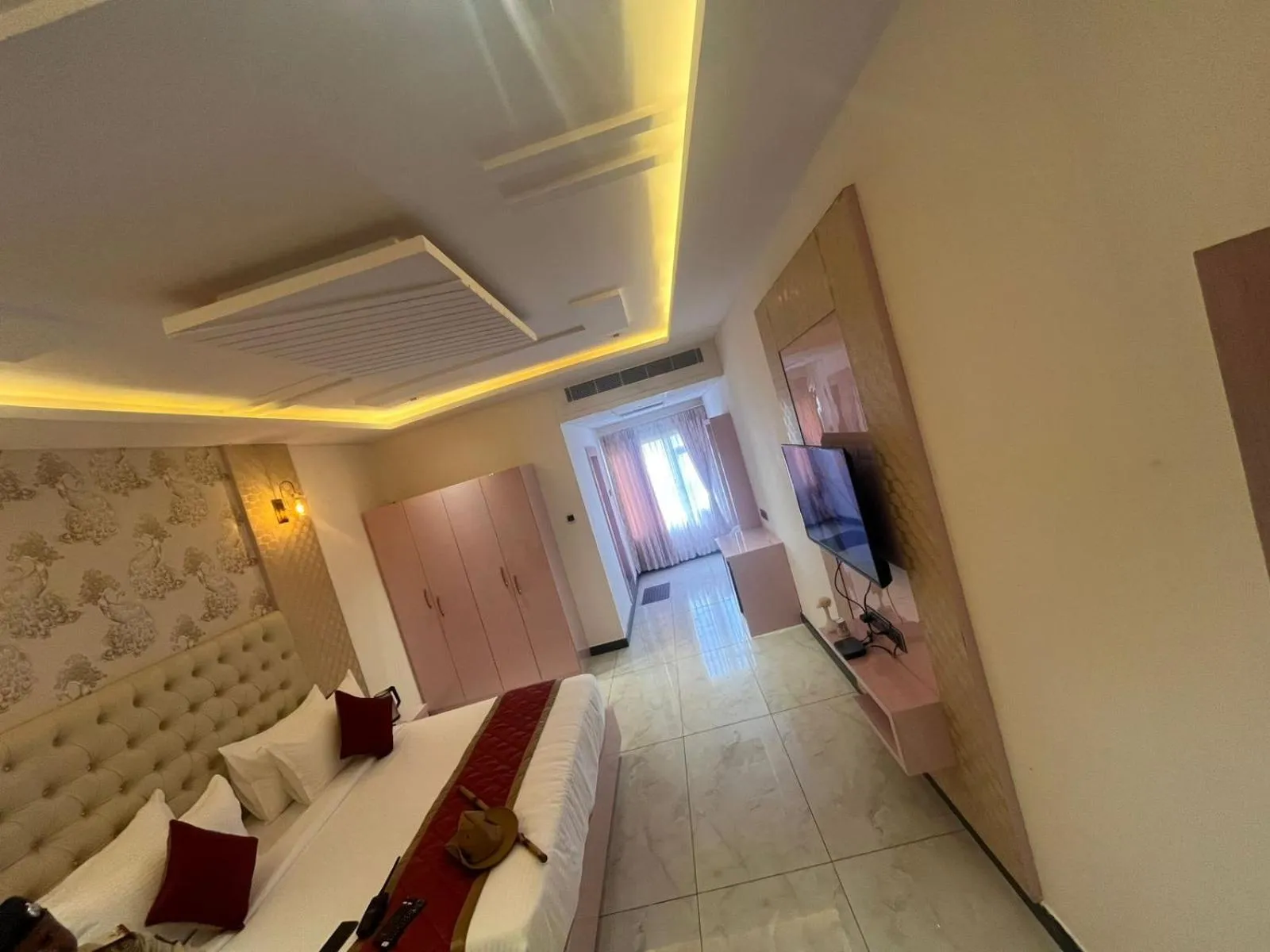 Photo of the whole room, Bed in Hotel Yathin