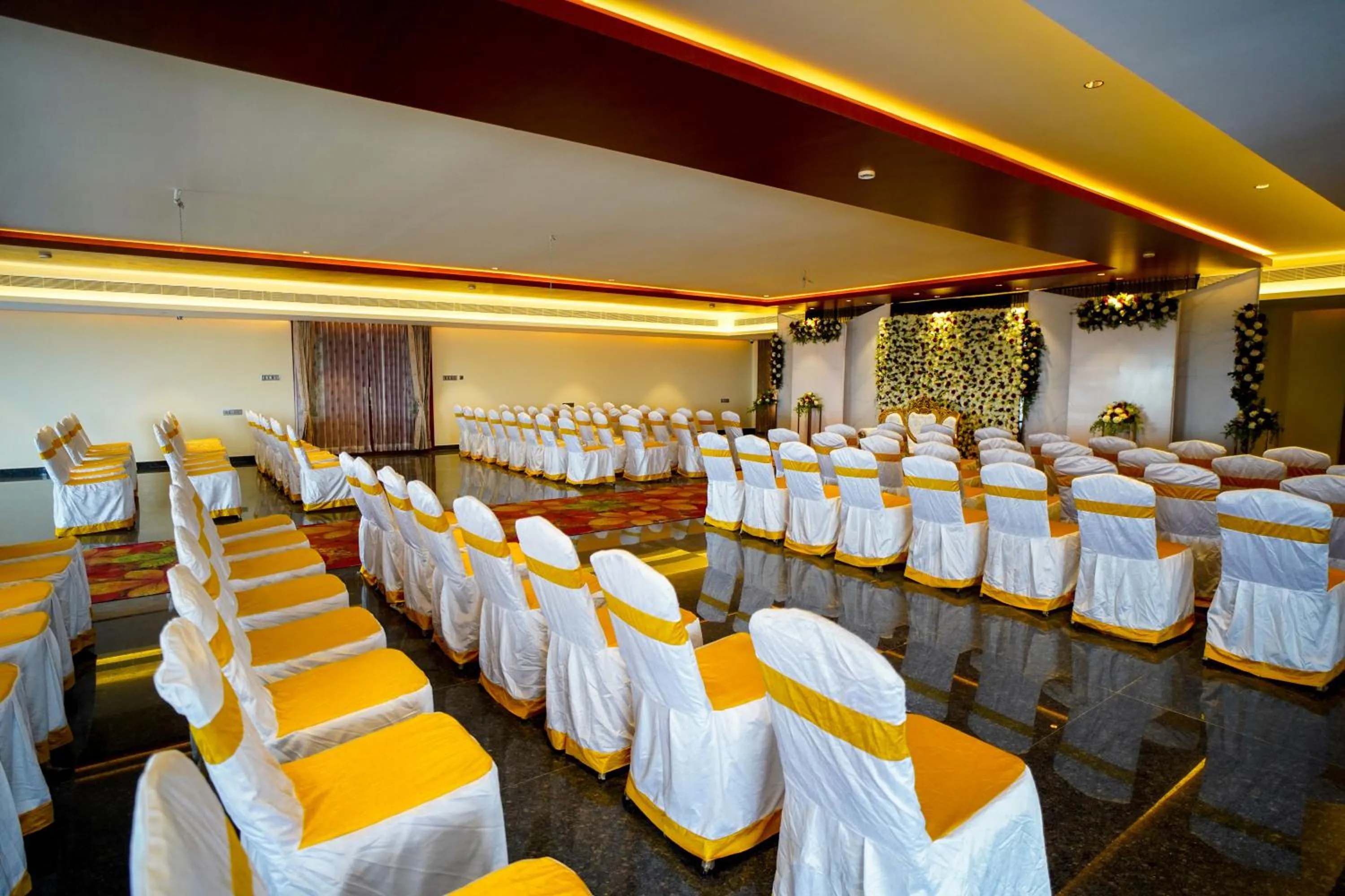 Living room in Hotel Yathin