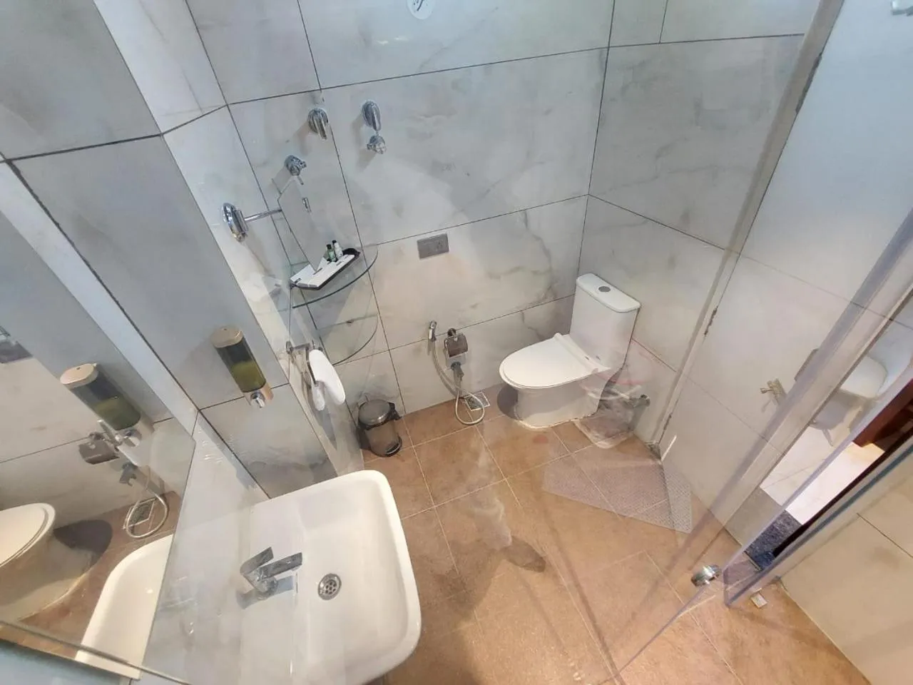 Toilet in Hotel Yathin