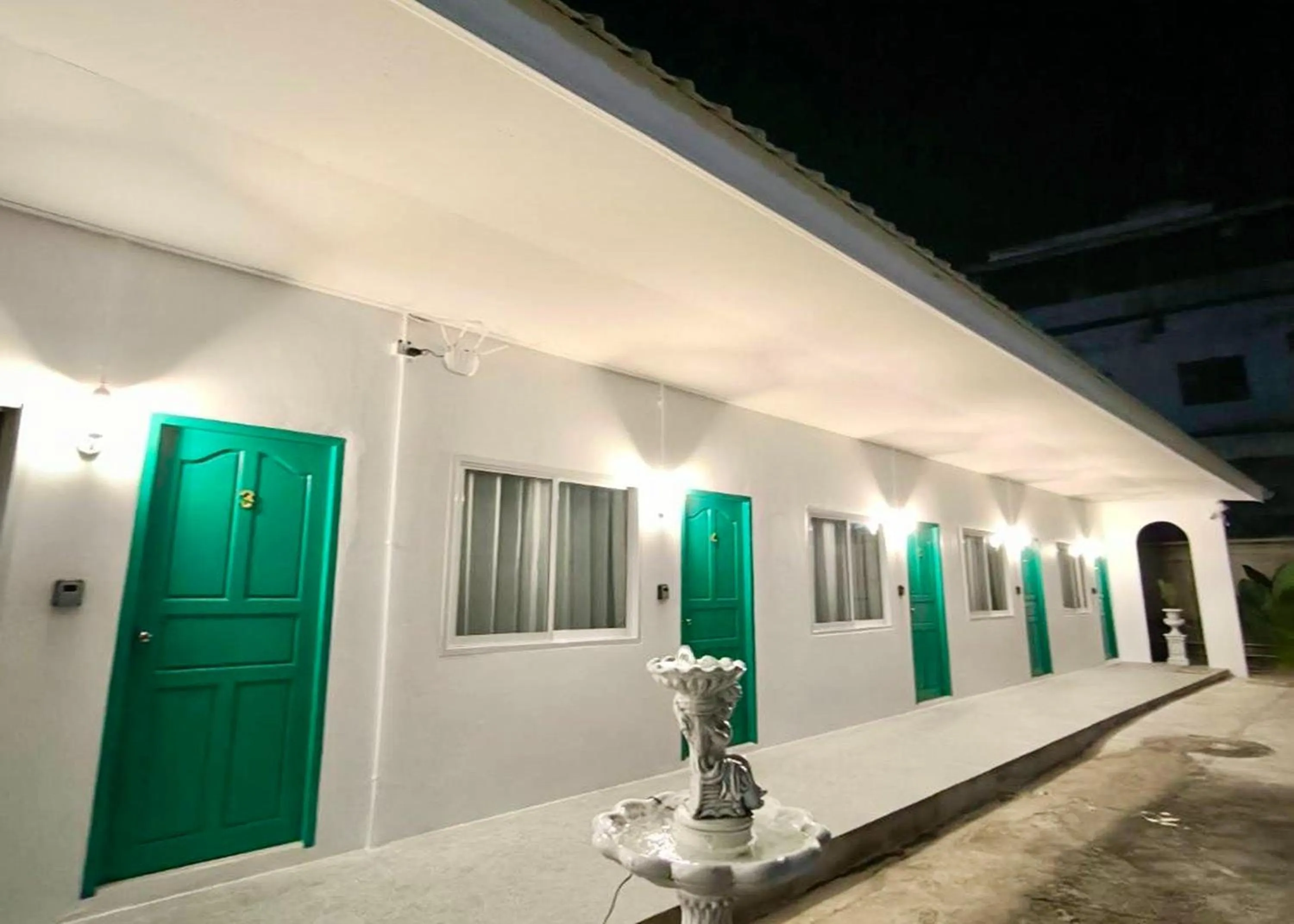 Property building in Ban Ye