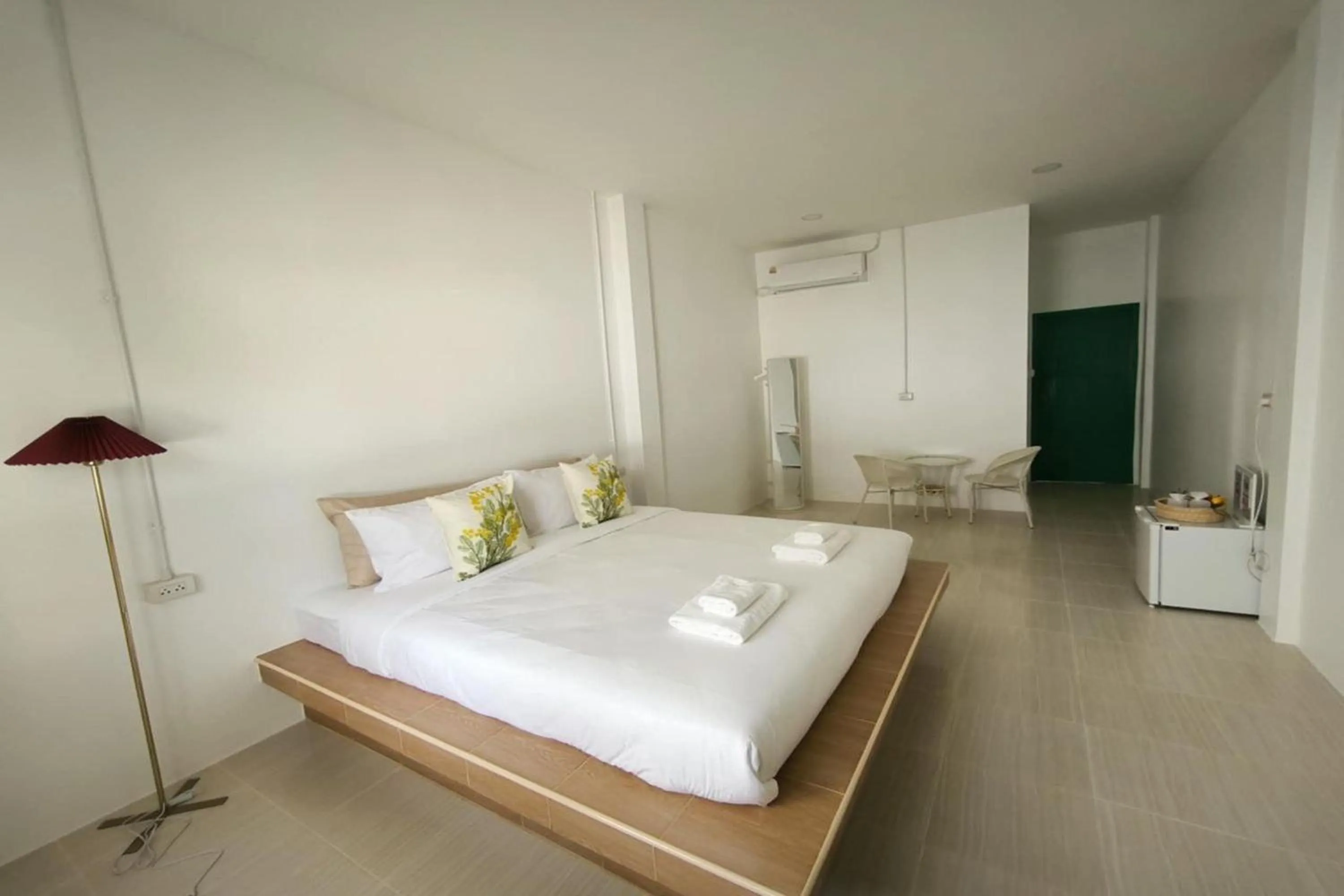 Bedroom, Bed in Ban Ye