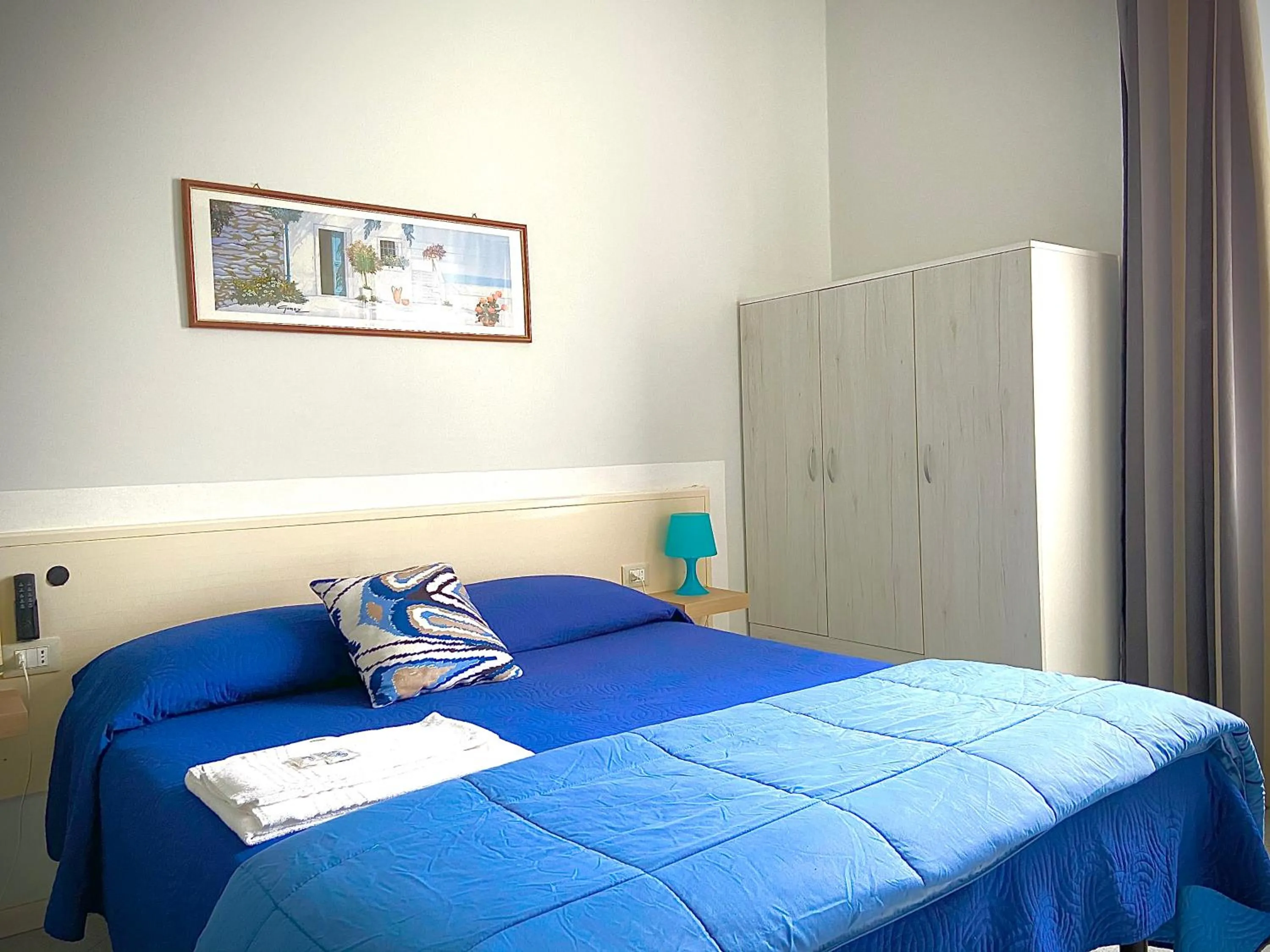 Bed in Hotel La Perla