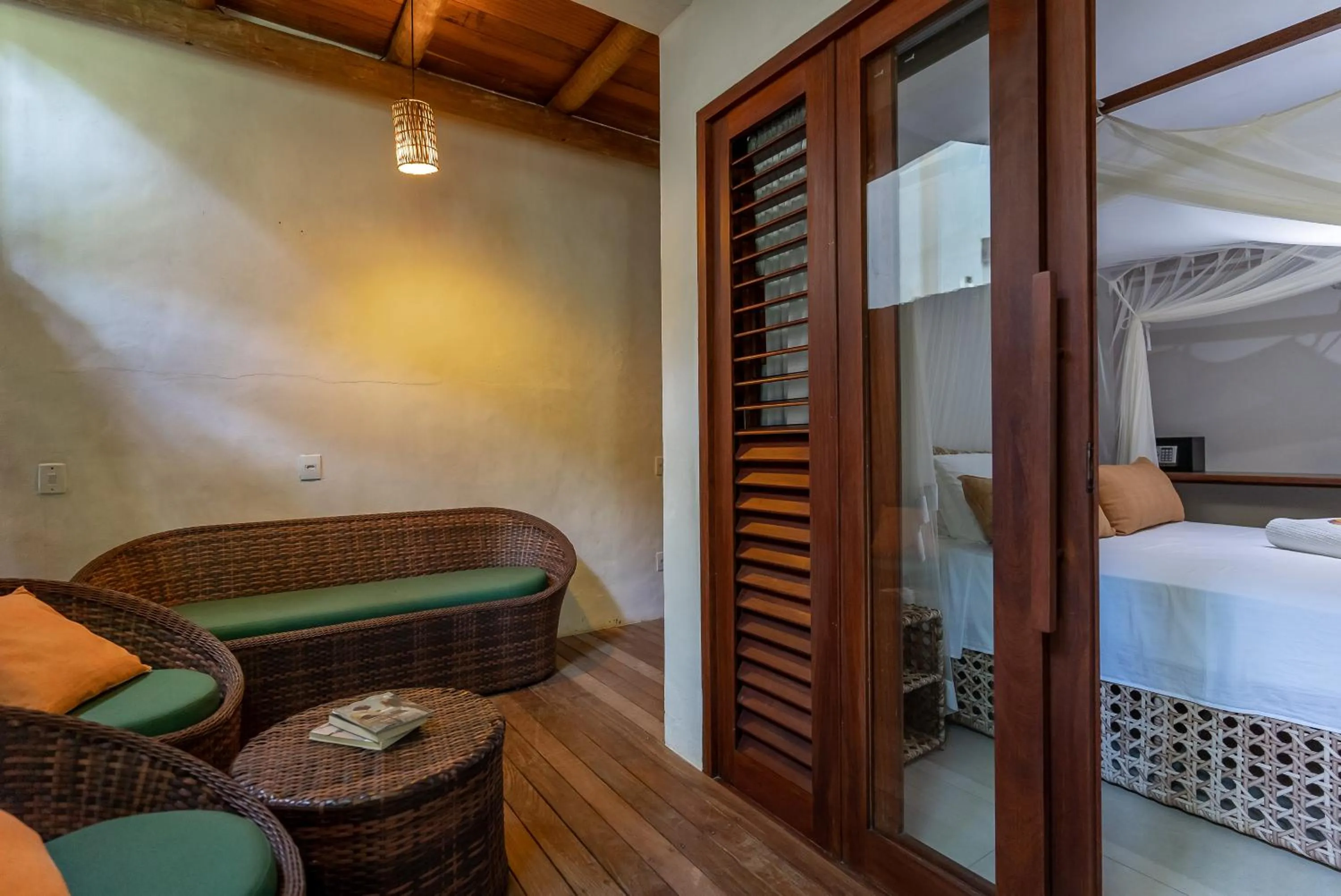 Seating area, Bed in Pousada Cajueiro Trancoso