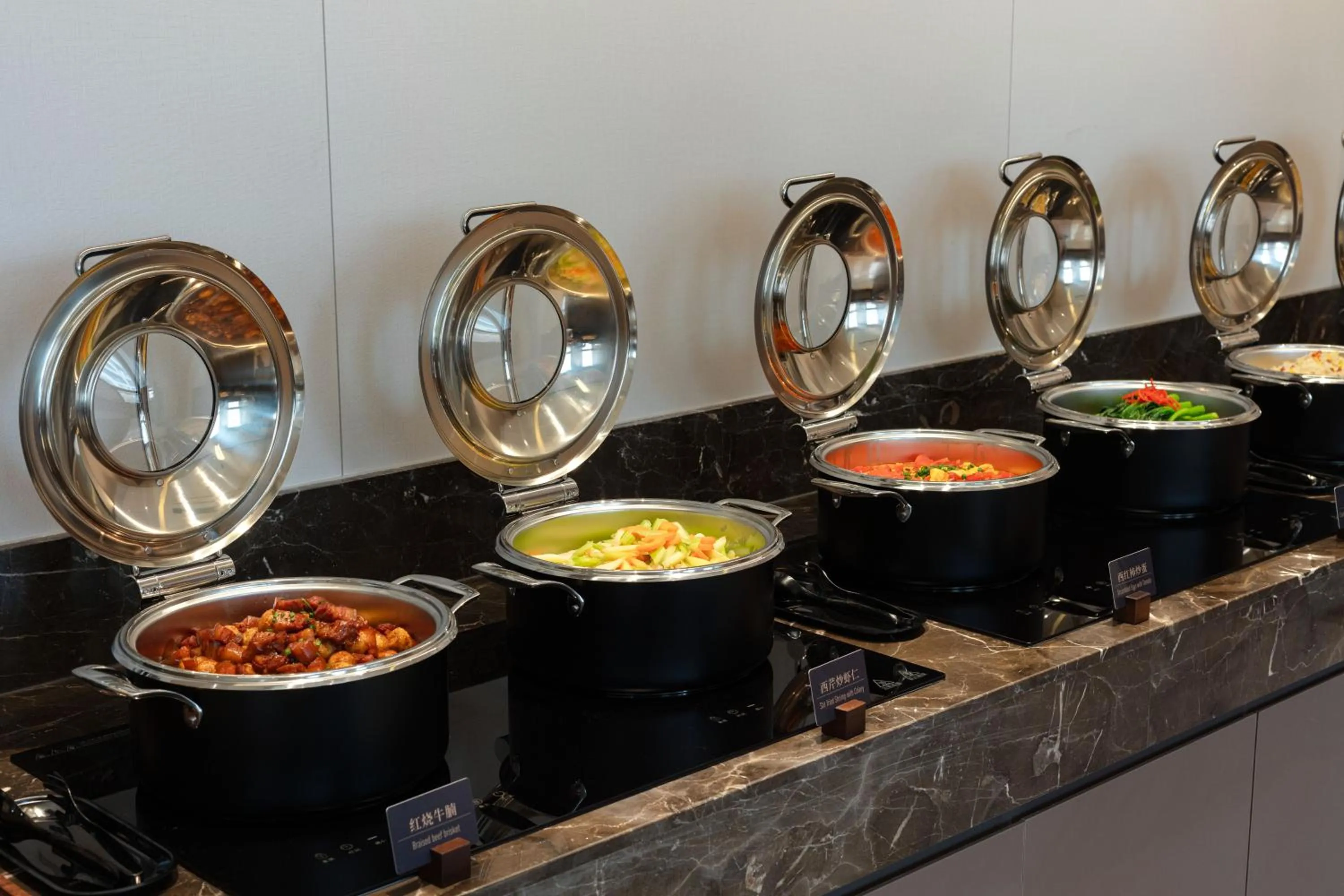 Restaurant/places to eat in Atour Hotel Hangzhou Binjiang Binwen Road