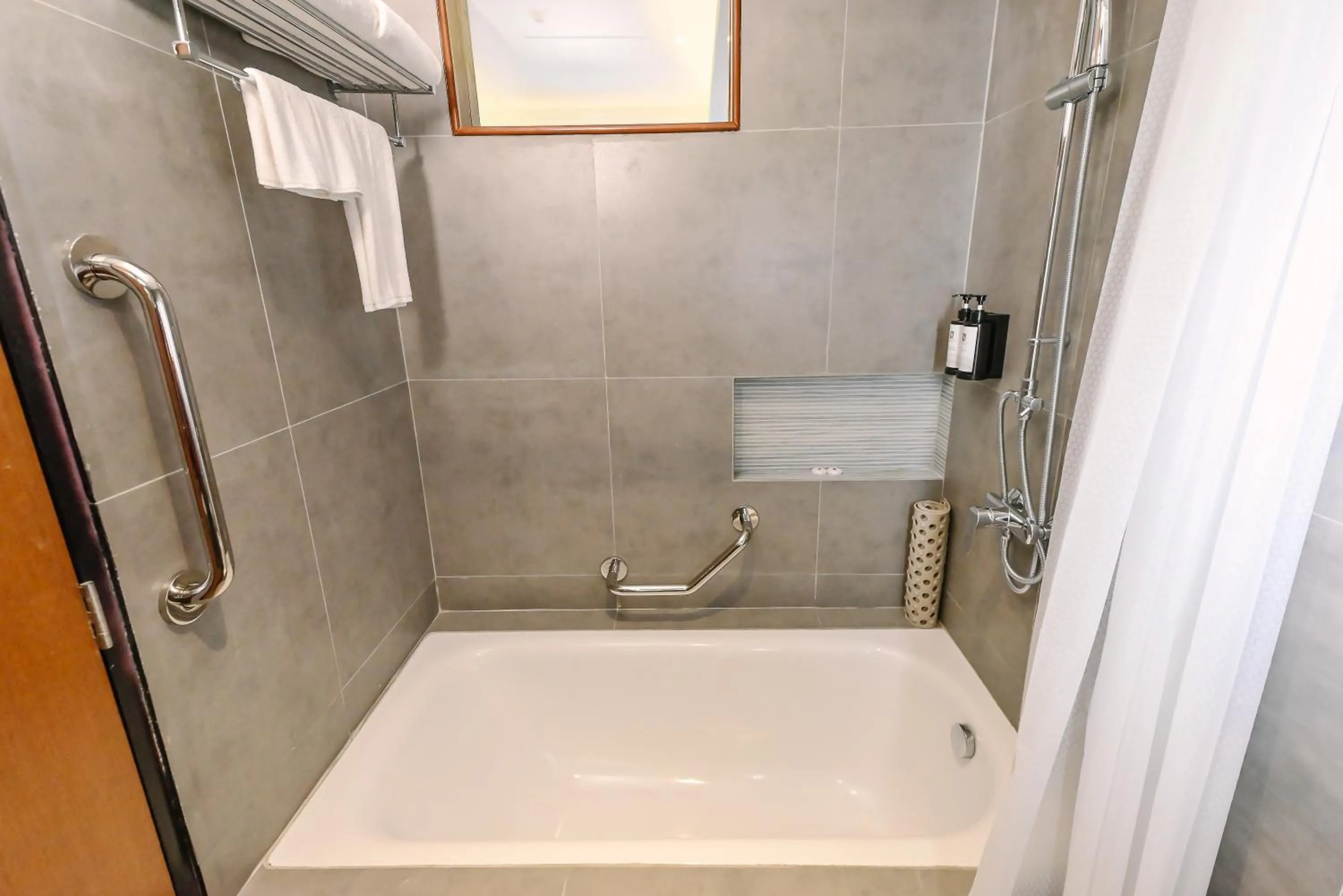 Shower in Sotogrande Hotel and Convention Center Batangas