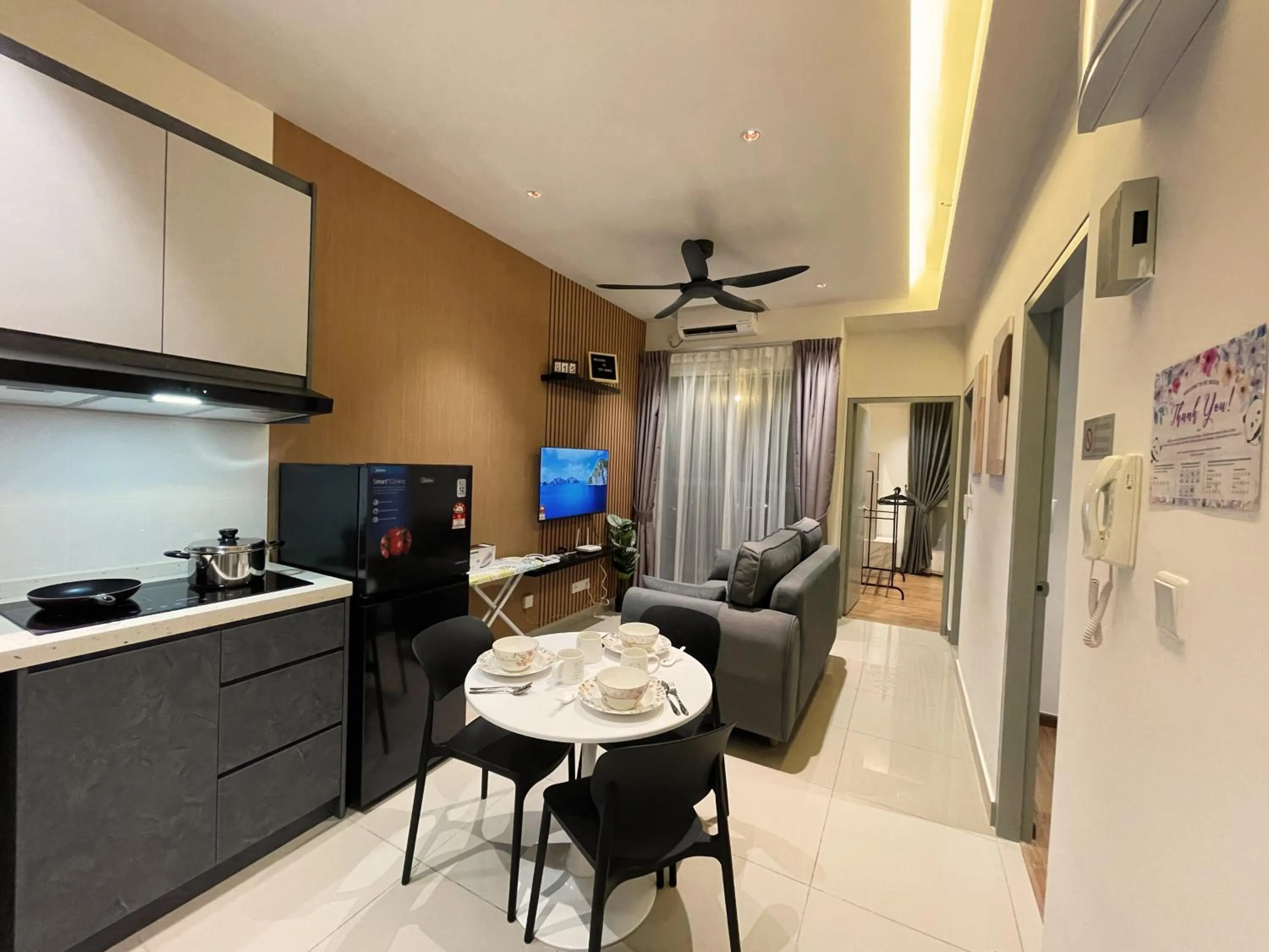 TV and multimedia in 121 Residences by The Homez Near One Utama, Starling Mall, Atria