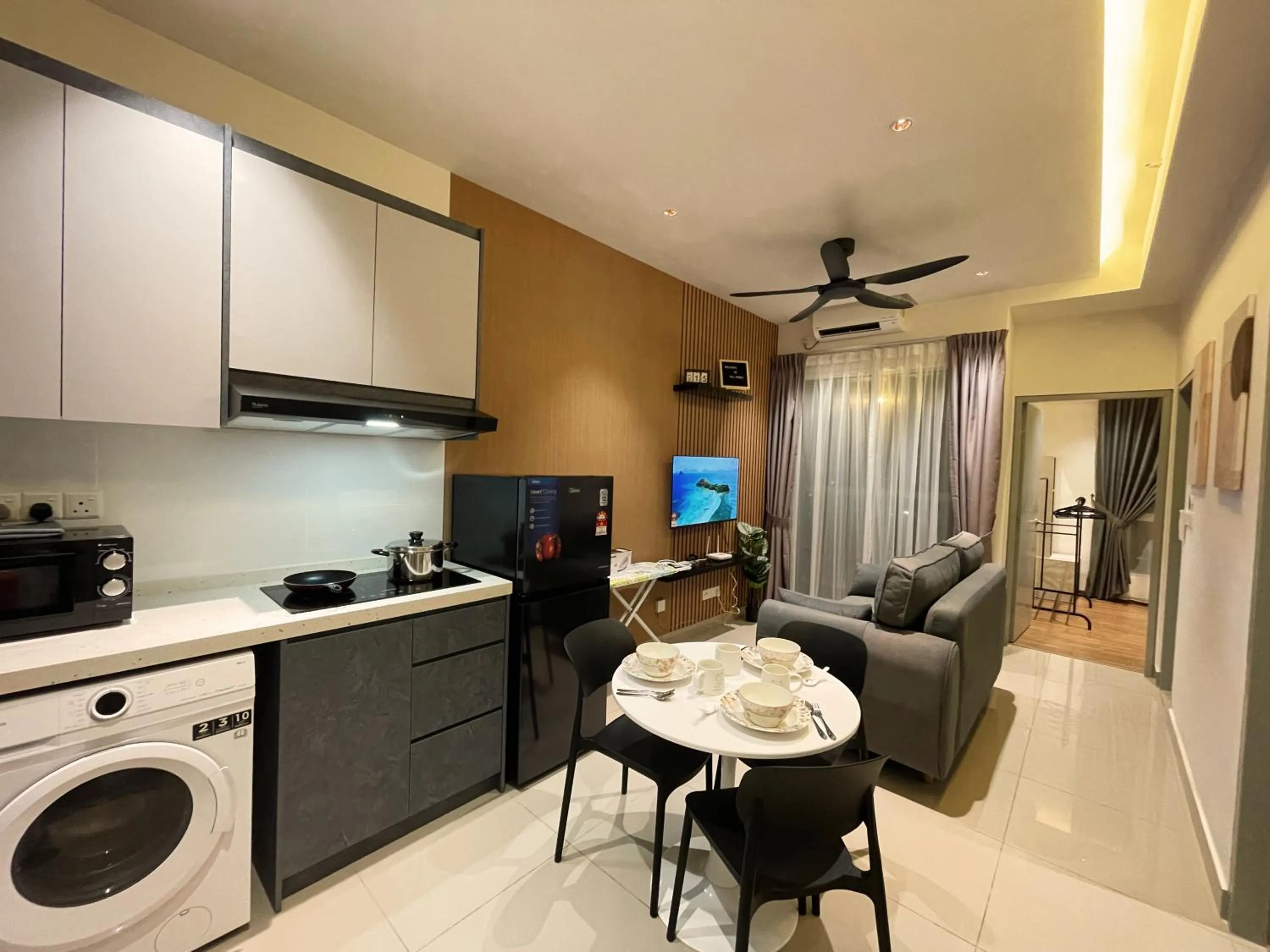 TV and multimedia in 121 Residences by The Homez Near One Utama, Starling Mall, Atria