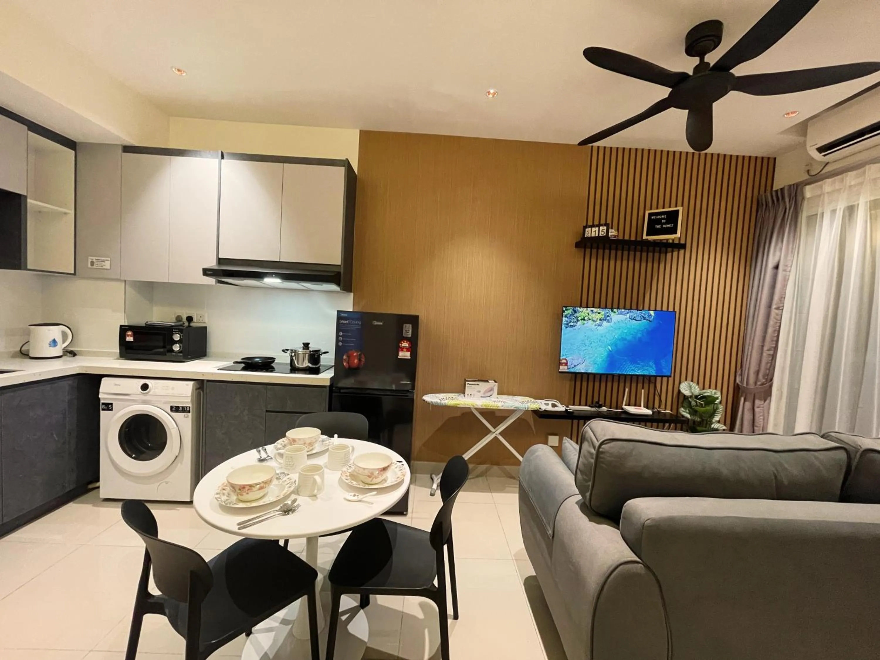 TV and multimedia in 121 Residences by The Homez Near One Utama, Starling Mall, Atria