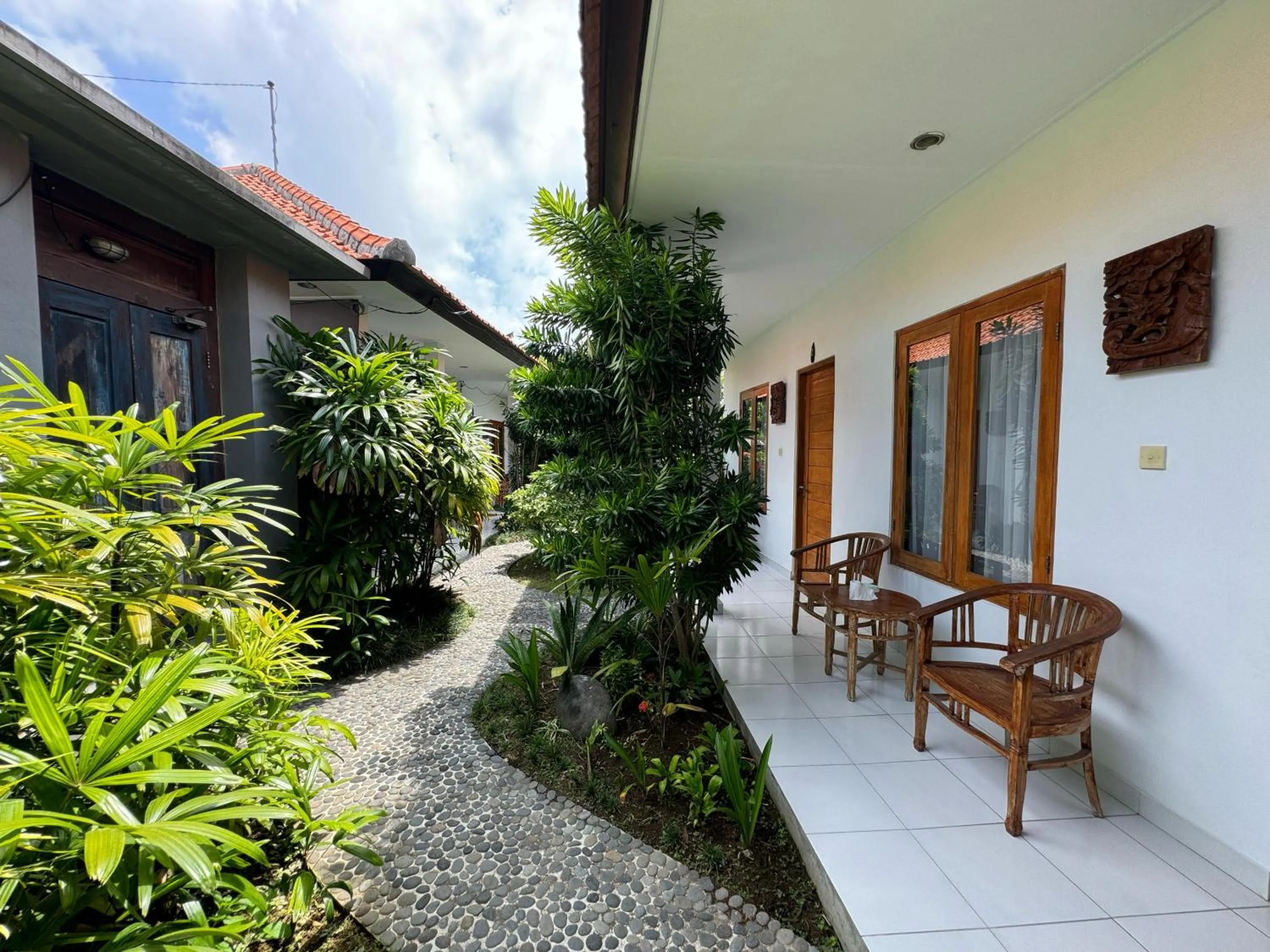 Garden in D'carik Surf & Stay