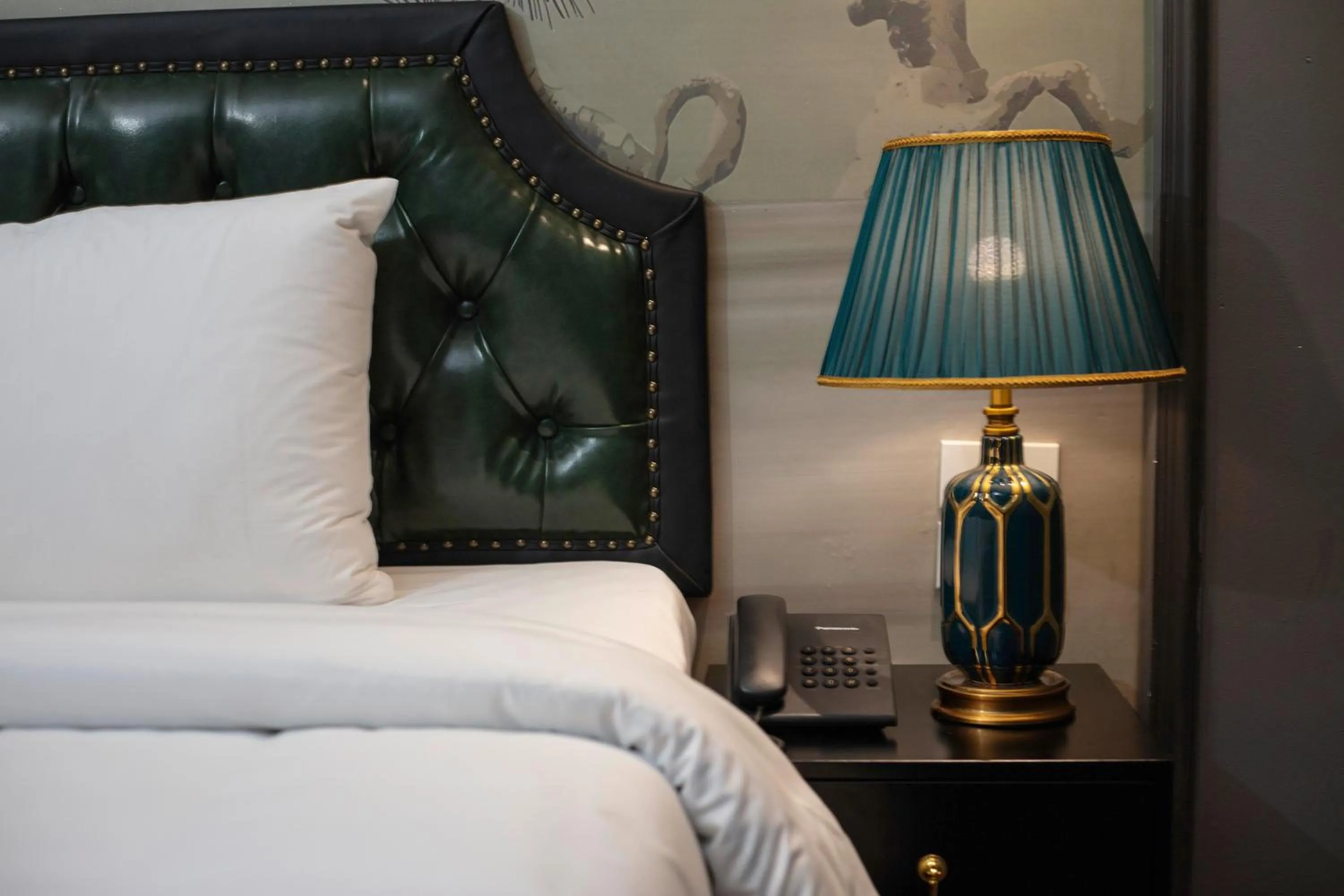 Bed in Madelise Stardust Hotel & Travel