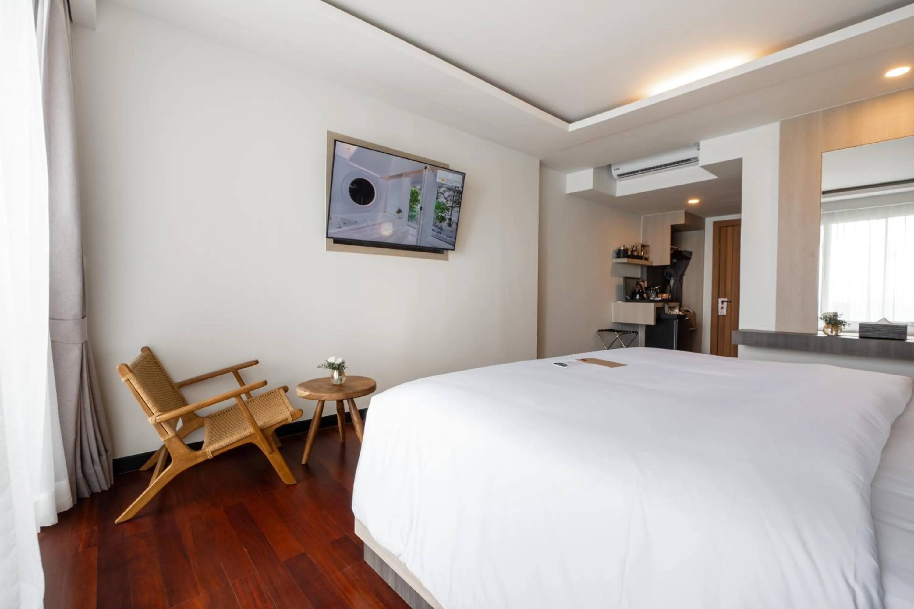 Bed in ANONA SUNSET Boutique