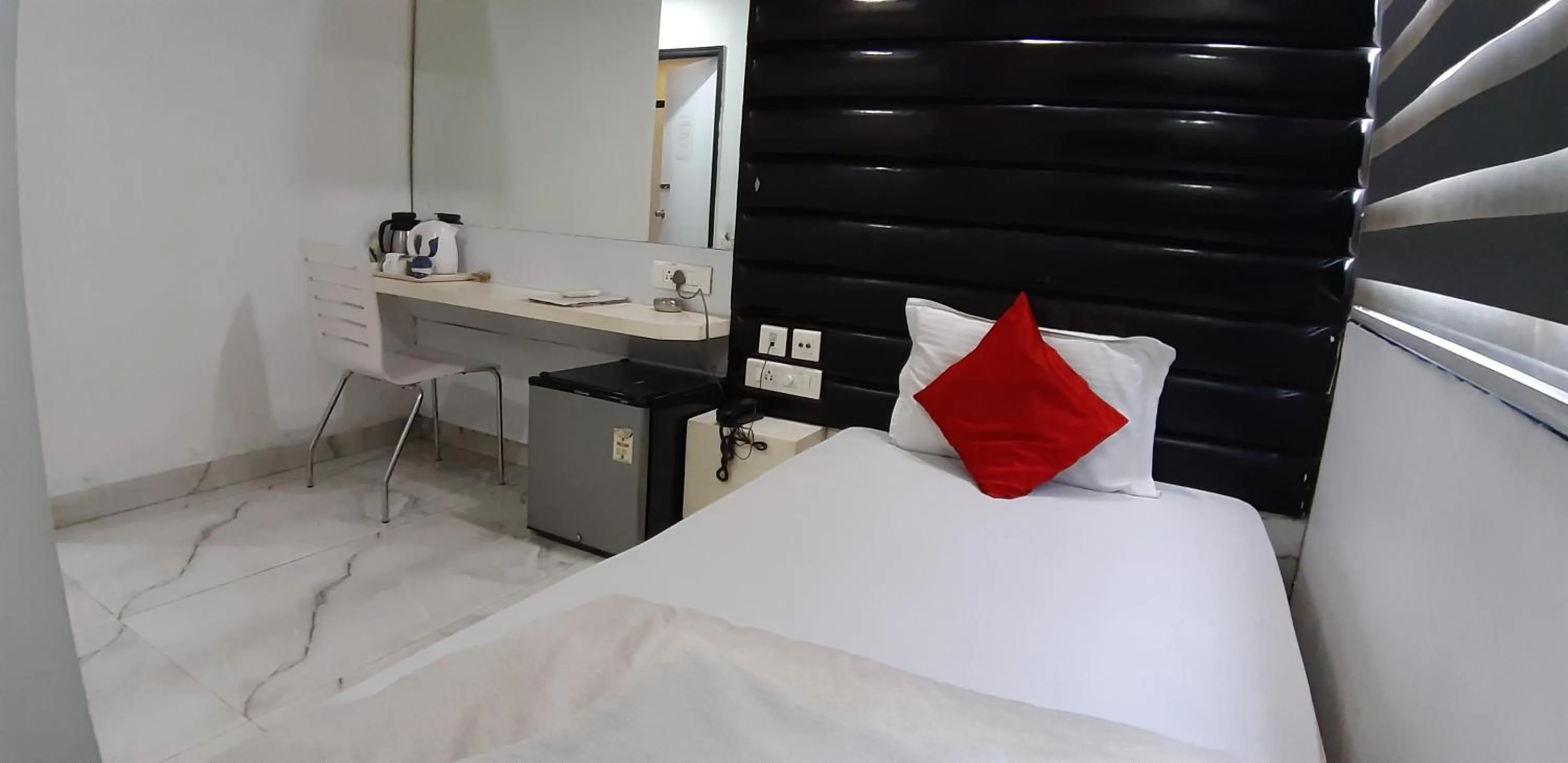 Photo of the whole room, Bed in Hiland Inn The Boutique Hotel