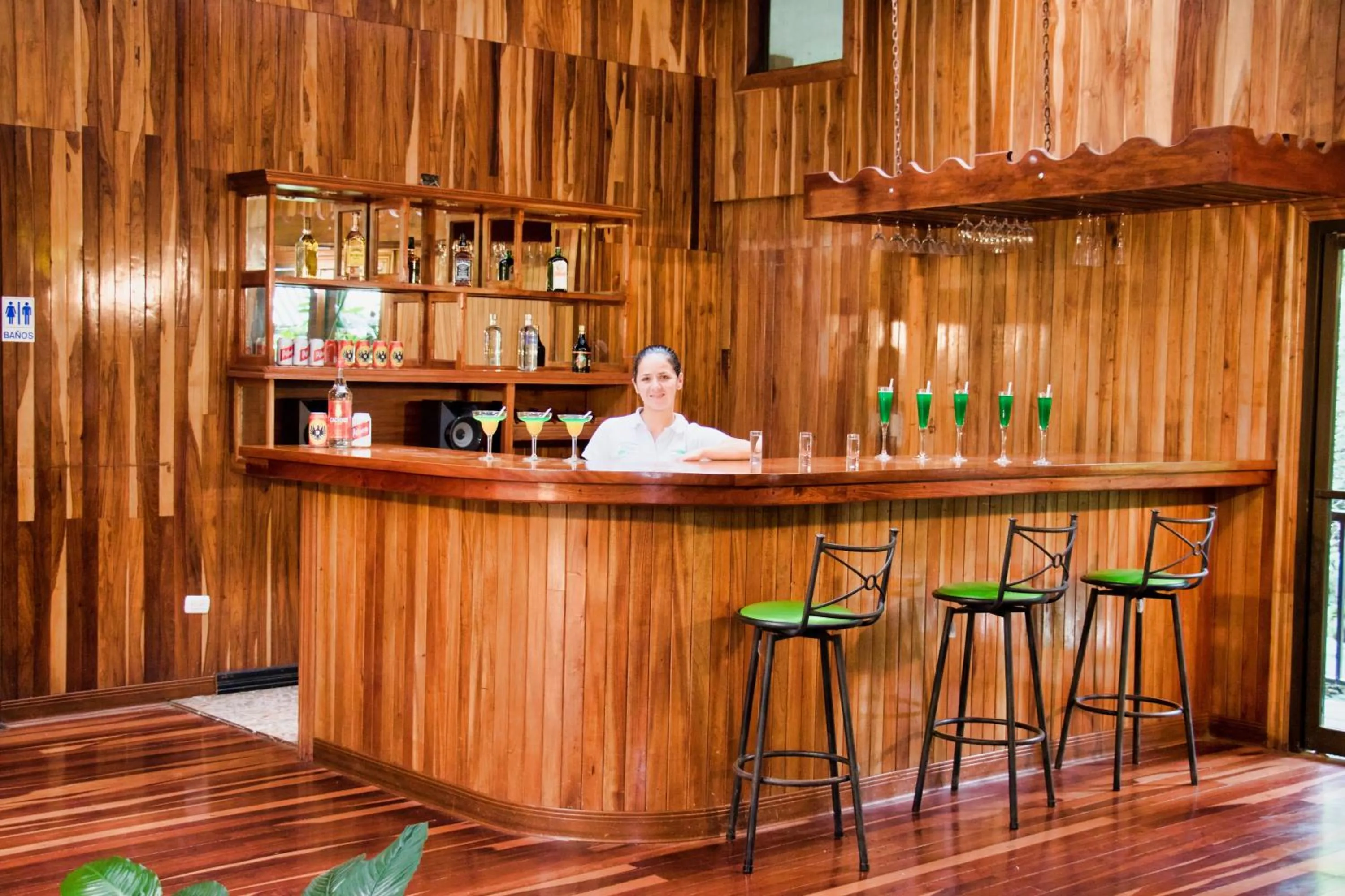 Staff in Jaguarundi Jungle Lodge - Monteverde