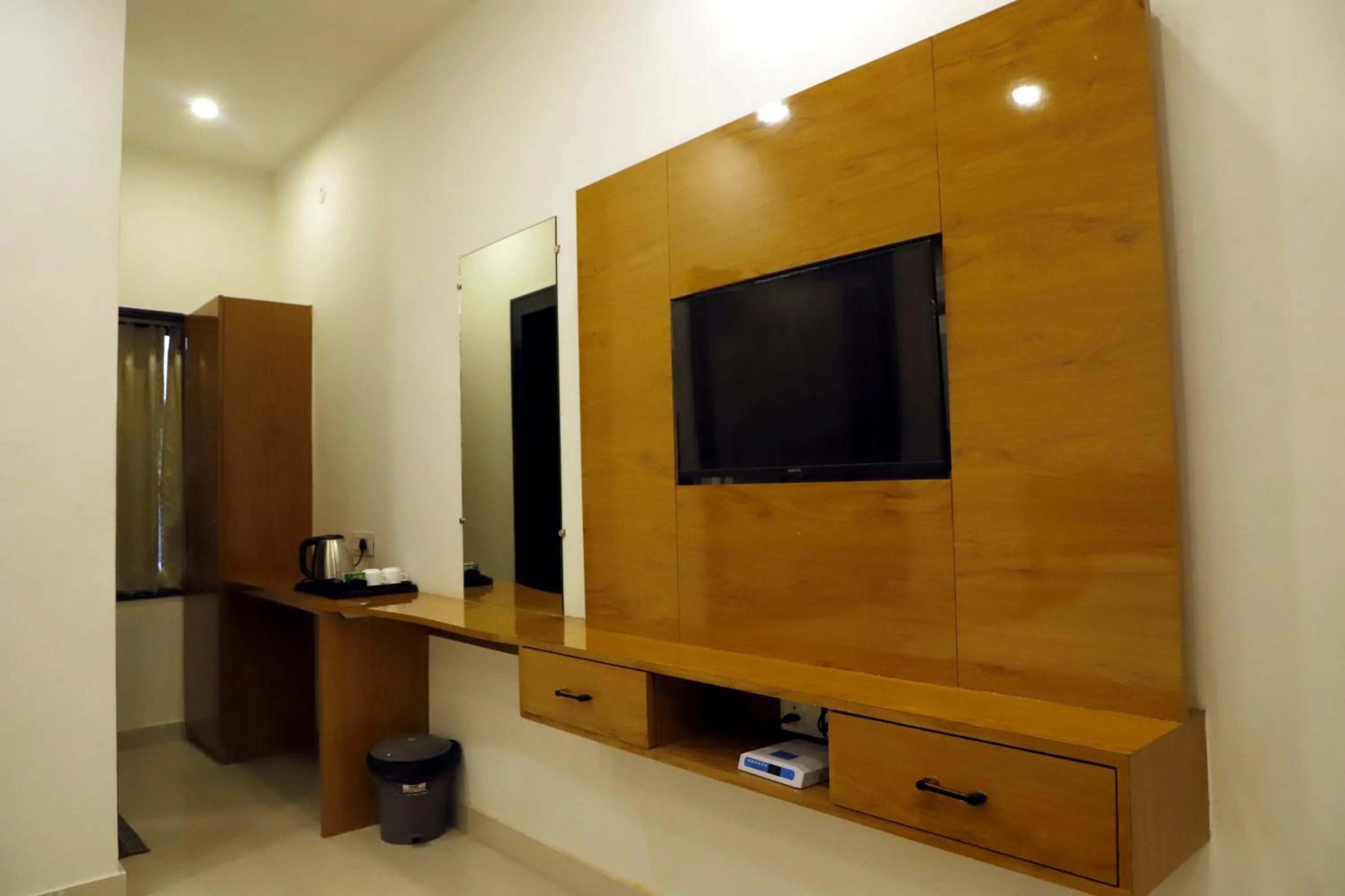 Kitchen or kitchenette in Kesariya Bagh Resort Pushkar