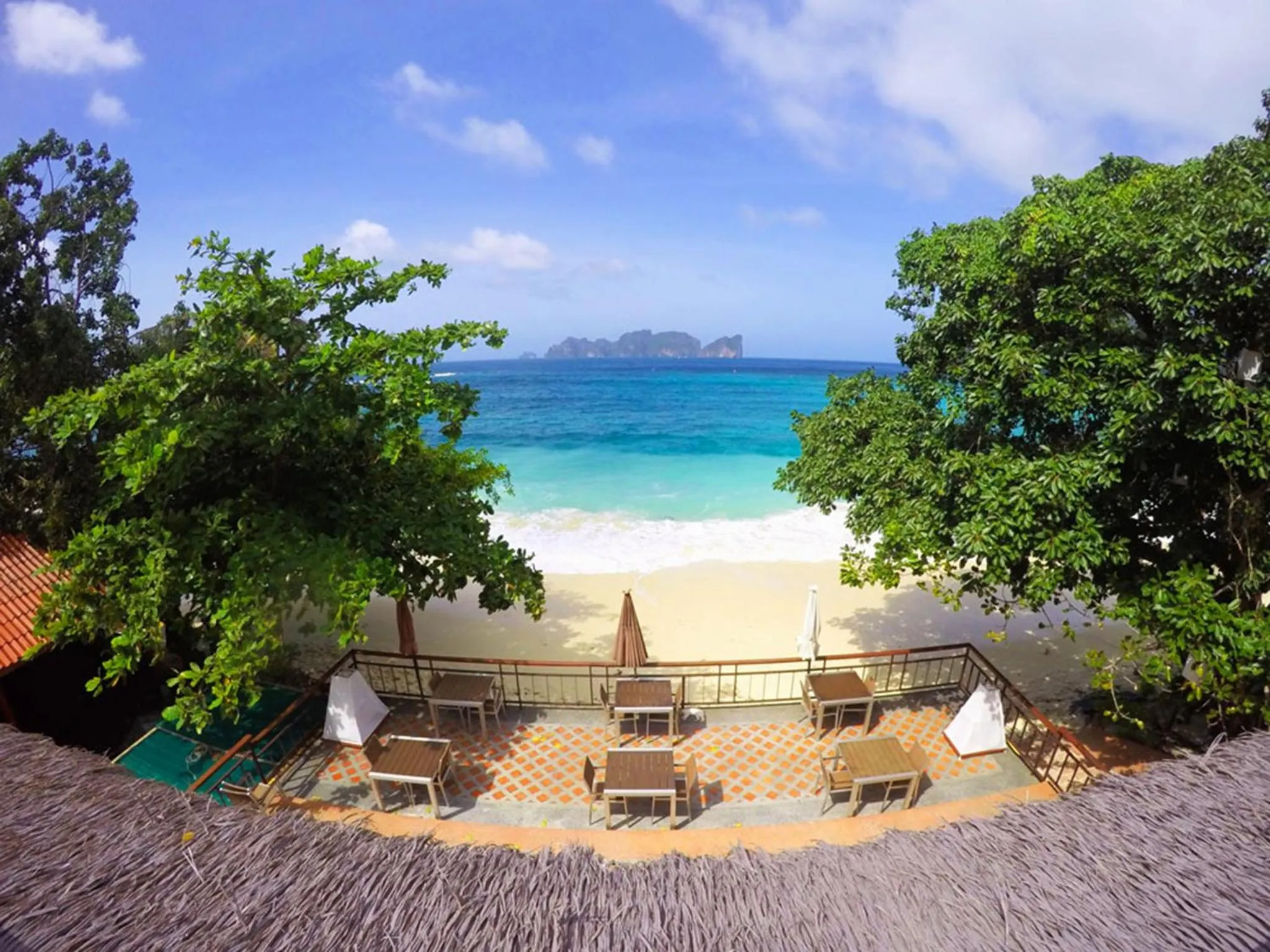 Beach in Phi Phi Long Beach Resort & Villa