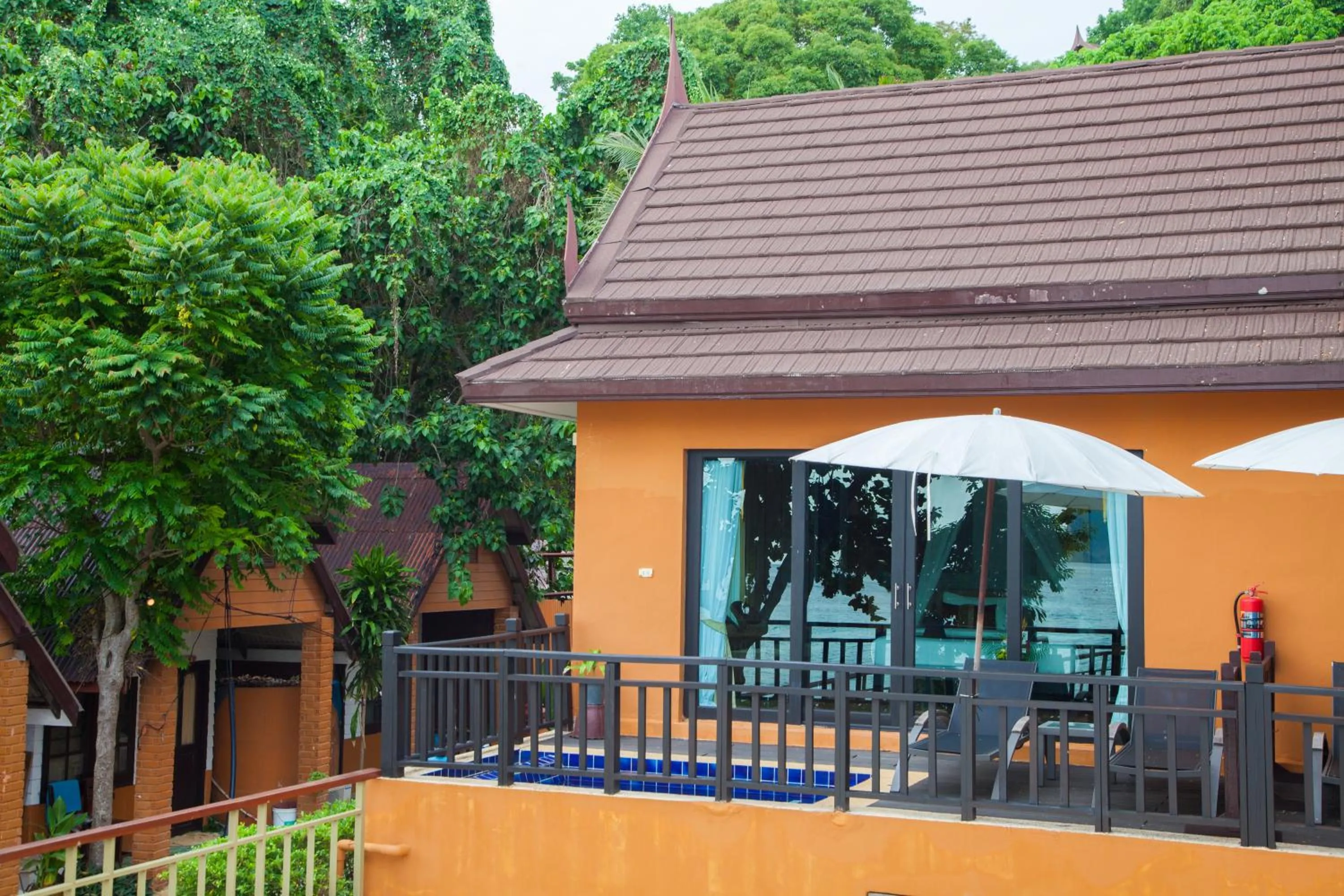 Property building in Phi Phi Long Beach Resort & Villa